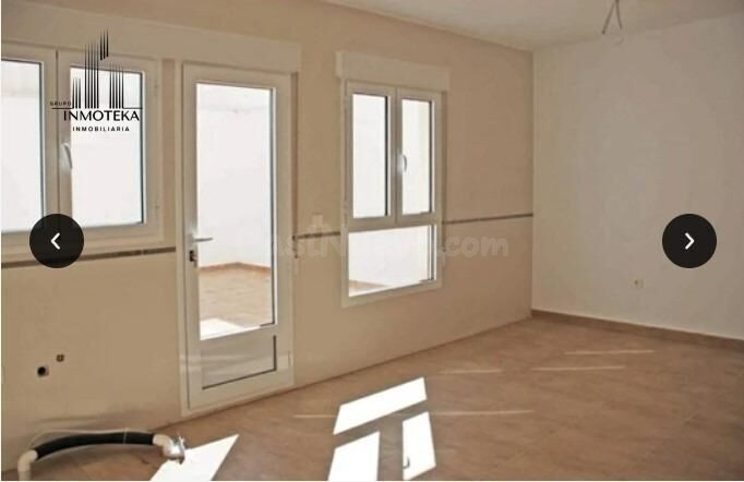 REF: C015 GRUPO INMOTEKA INMOBILIARIA VENDE CHALET ADOSADO D - foto 3