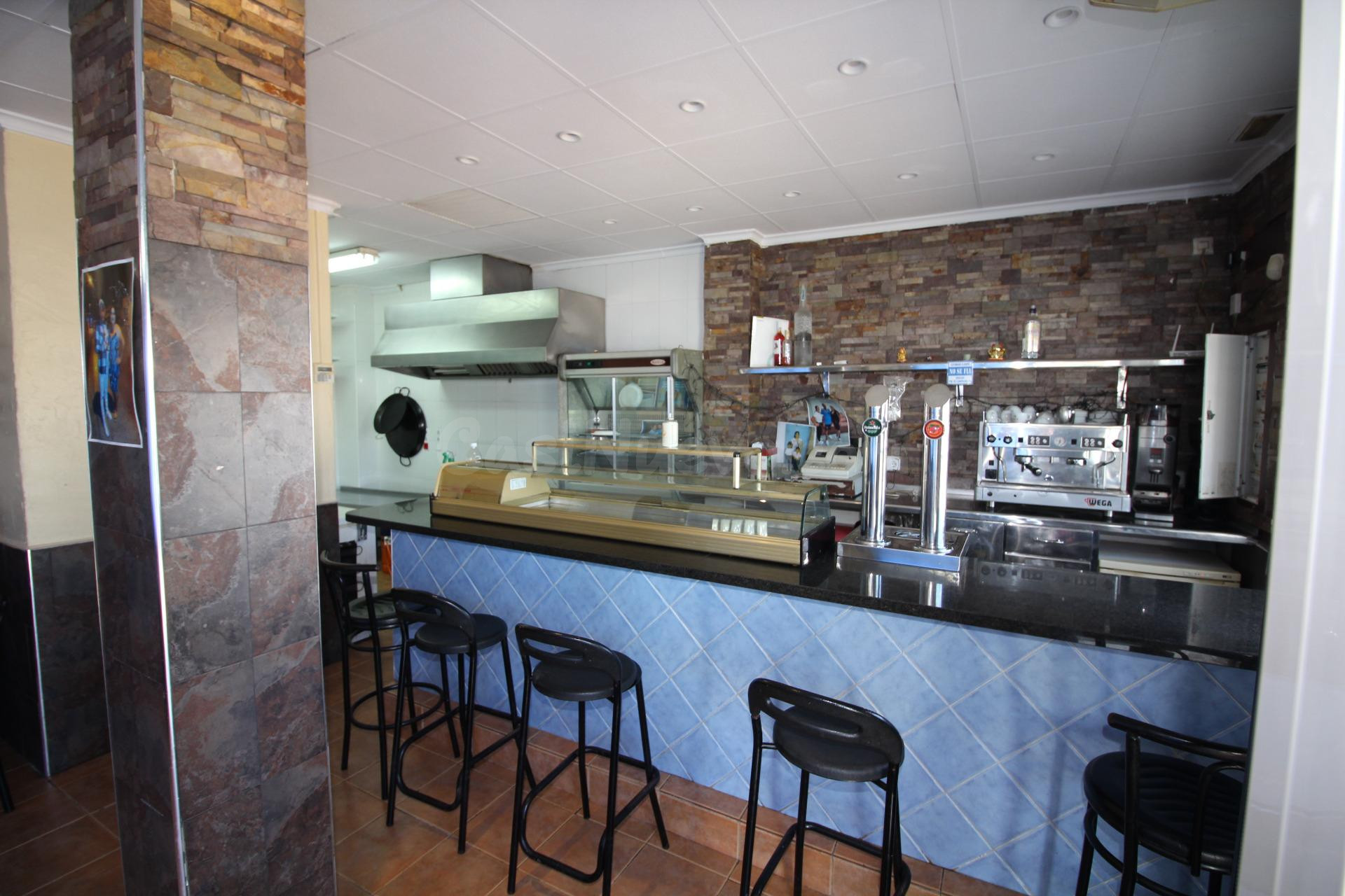 BAR CON TERRAZA EN SANTIAGO DE LA RIBERA