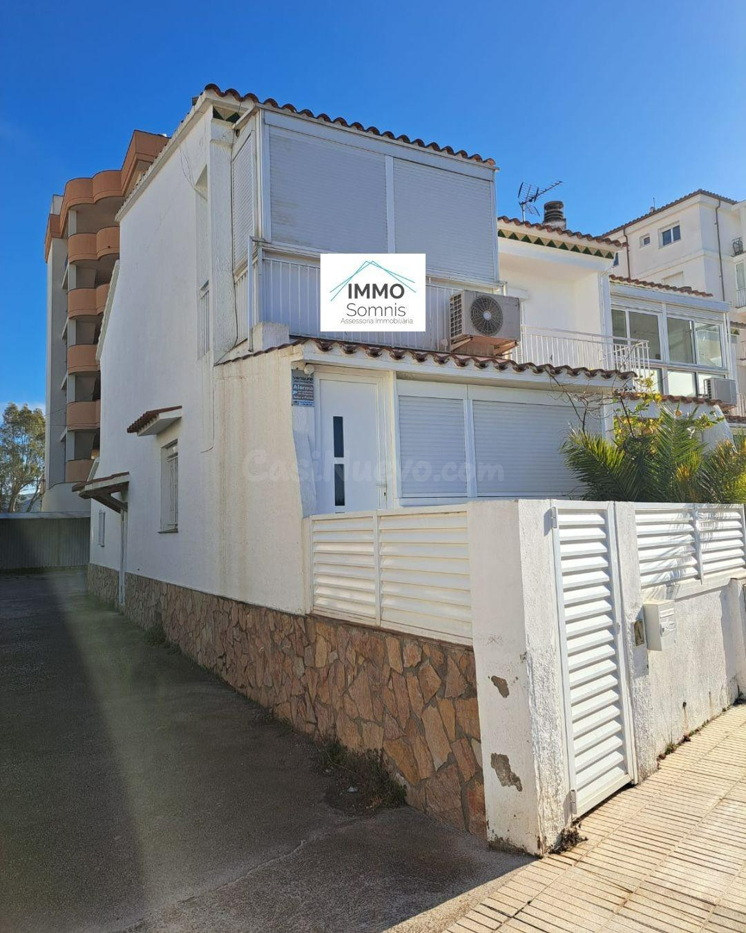 Acogedora casa en zona tranquila de Santa Margarita con 2 parkings cubiertos