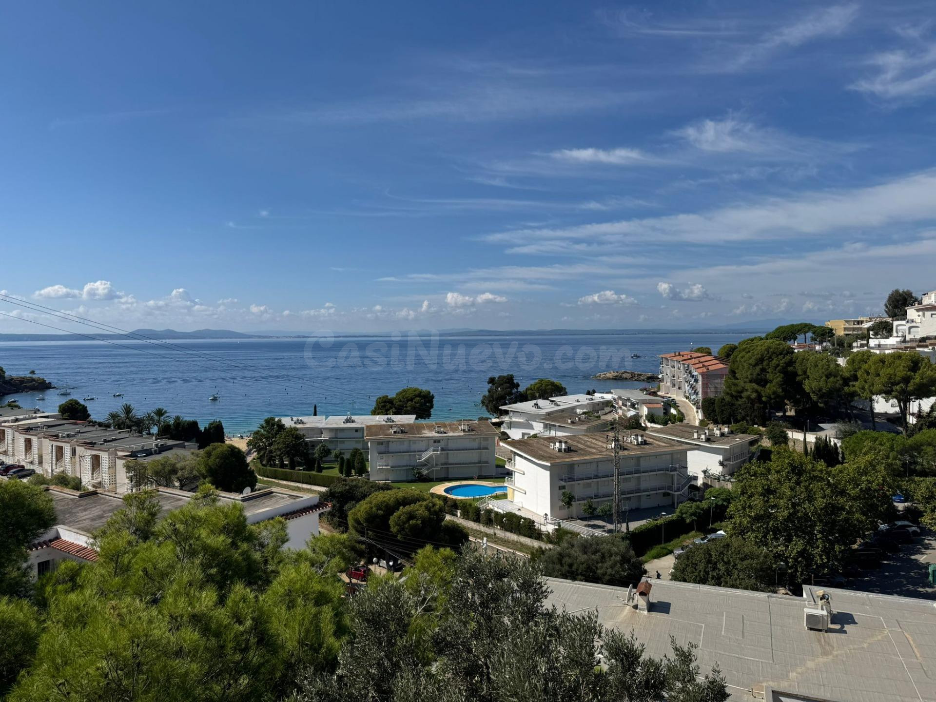 Chalet pareado exclusivo en Almadrava – Roses, con vistas infinitas al mar