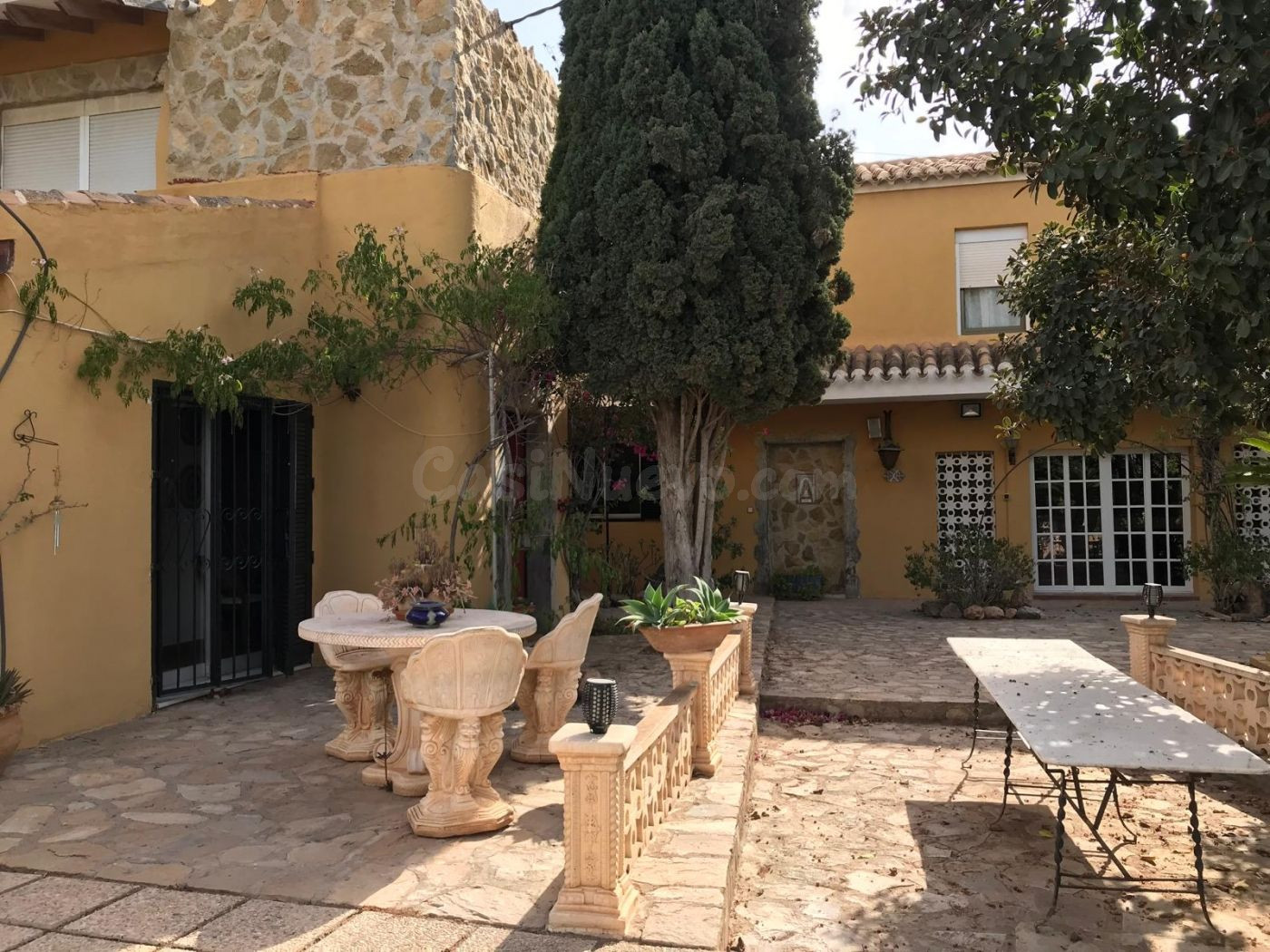 Chalet en venta en La Azohía con piscina y amplio jardín. - foto 4