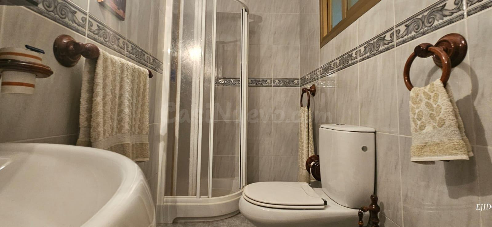 Gran vivienda en pleno centro de El Ejido – Ubicación inmejo - foto 4