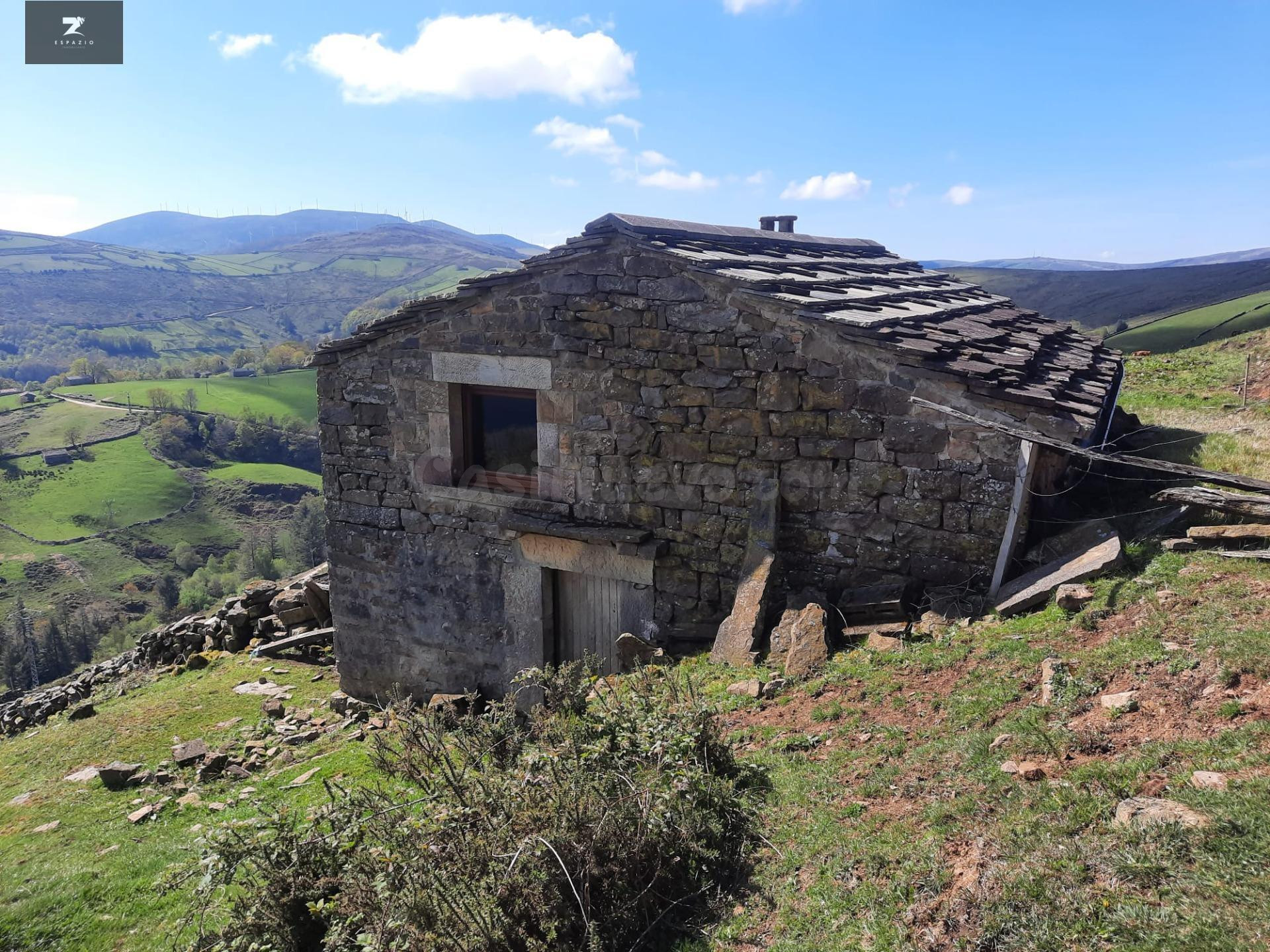 CABAÑA PASIEGA EN SAN PEDRO DEL ROMERAL - foto 2