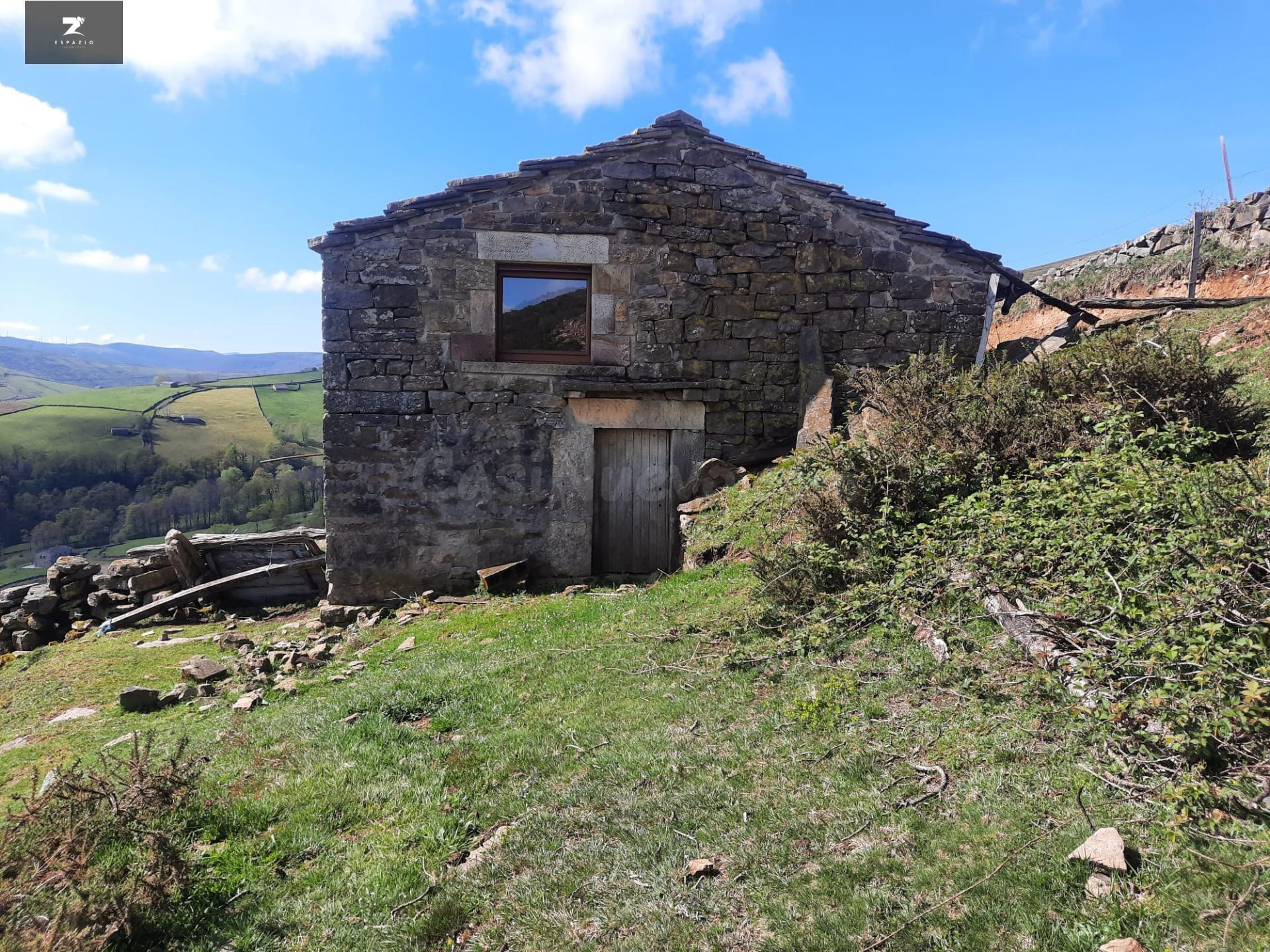 CABAÑA PASIEGA EN SAN PEDRO DEL ROMERAL - foto 5
