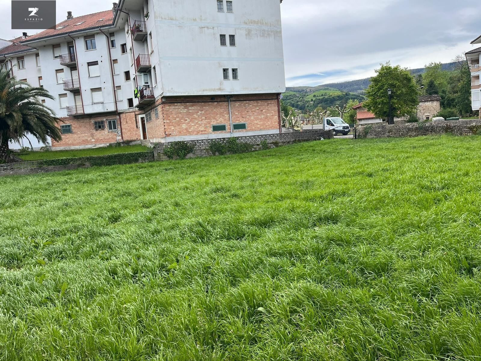 TERRENO URBANO CON VIVIENDA EN SELAYA - foto 5