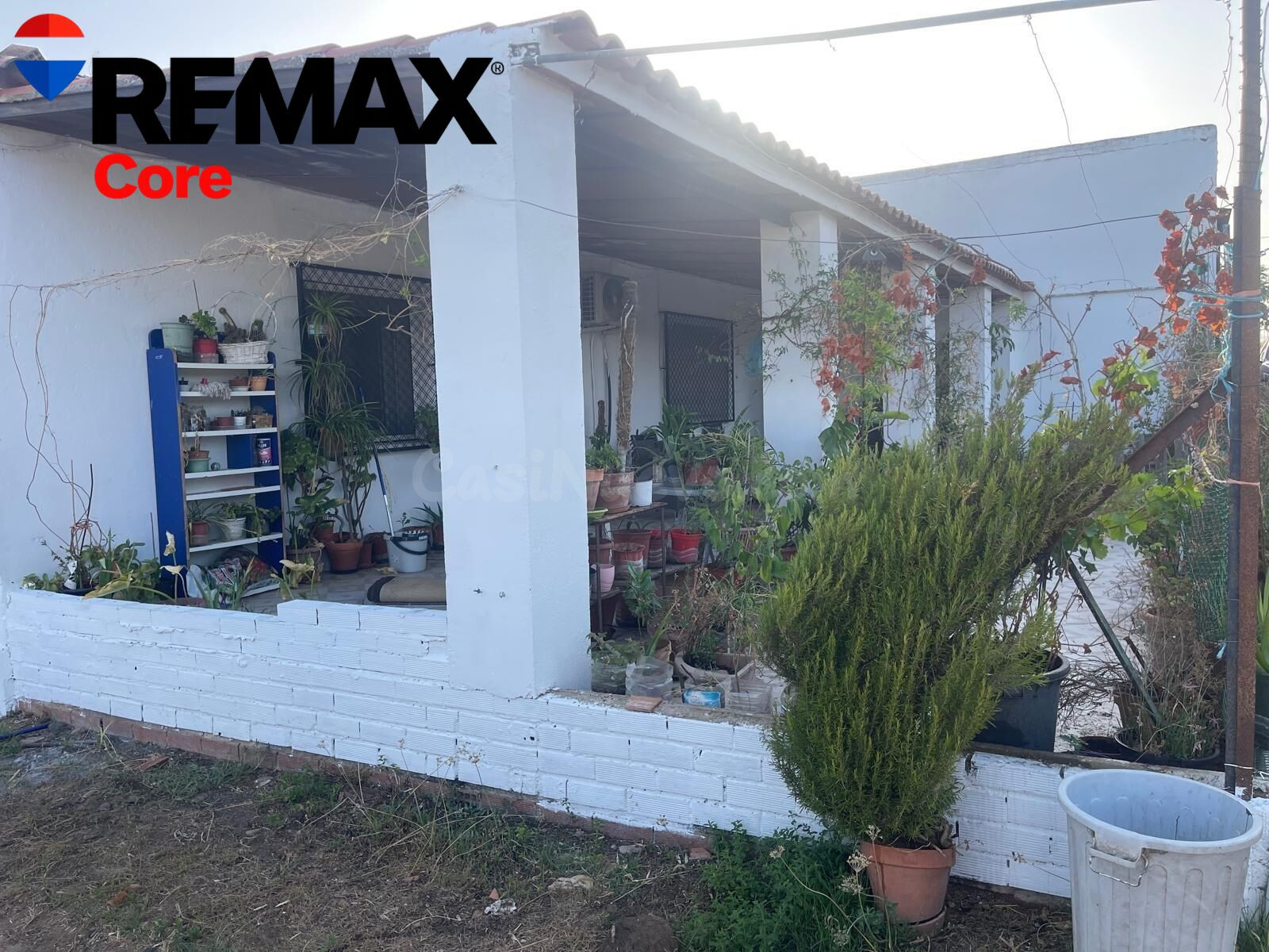 Excepcional Parcela con Casa y Naves a Solo 3 Minutos de Mér - foto 4
