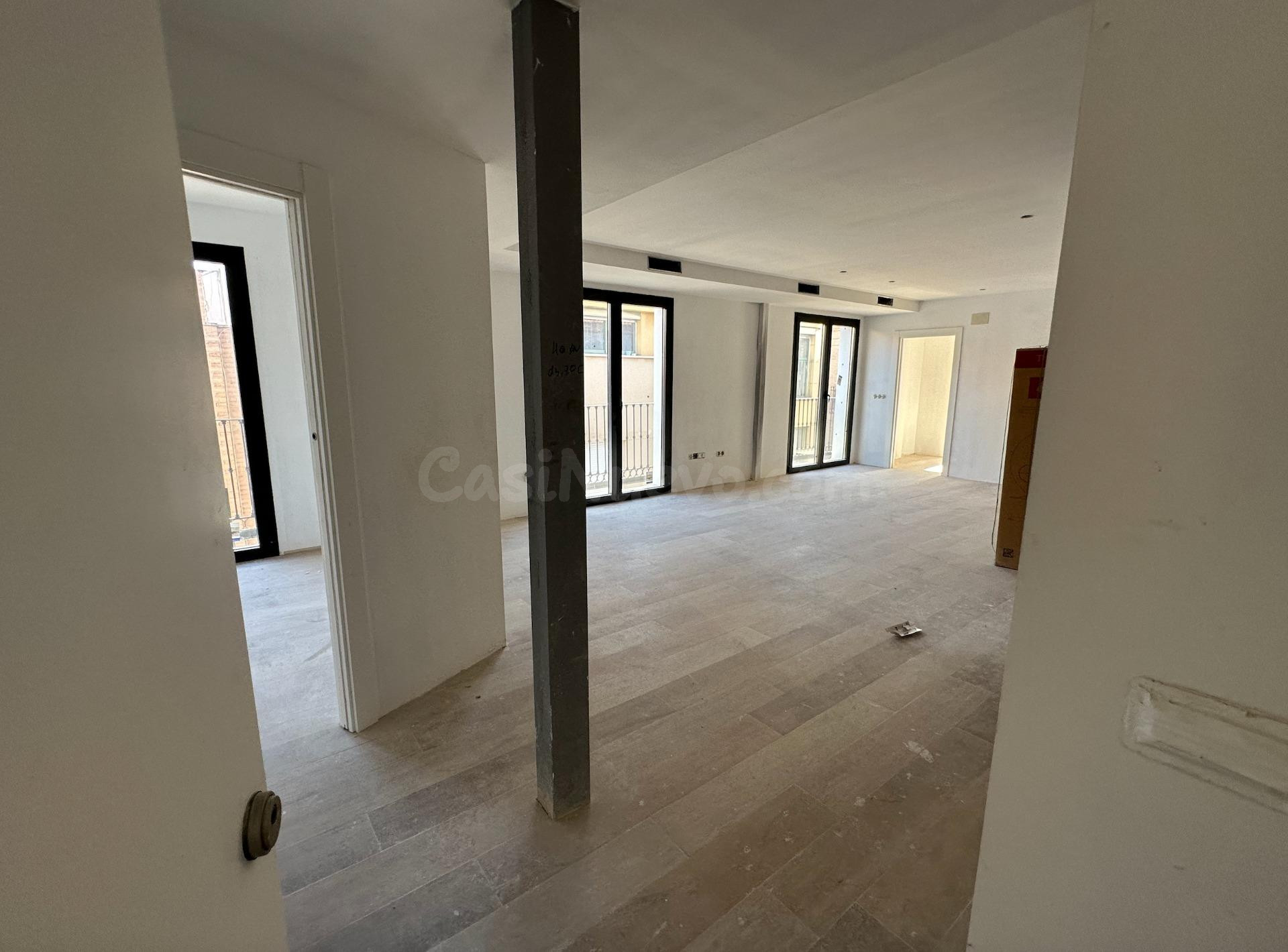 Ático dúplex de diseño con terraza y jacuzzi a 20 m de Plaza - foto 2