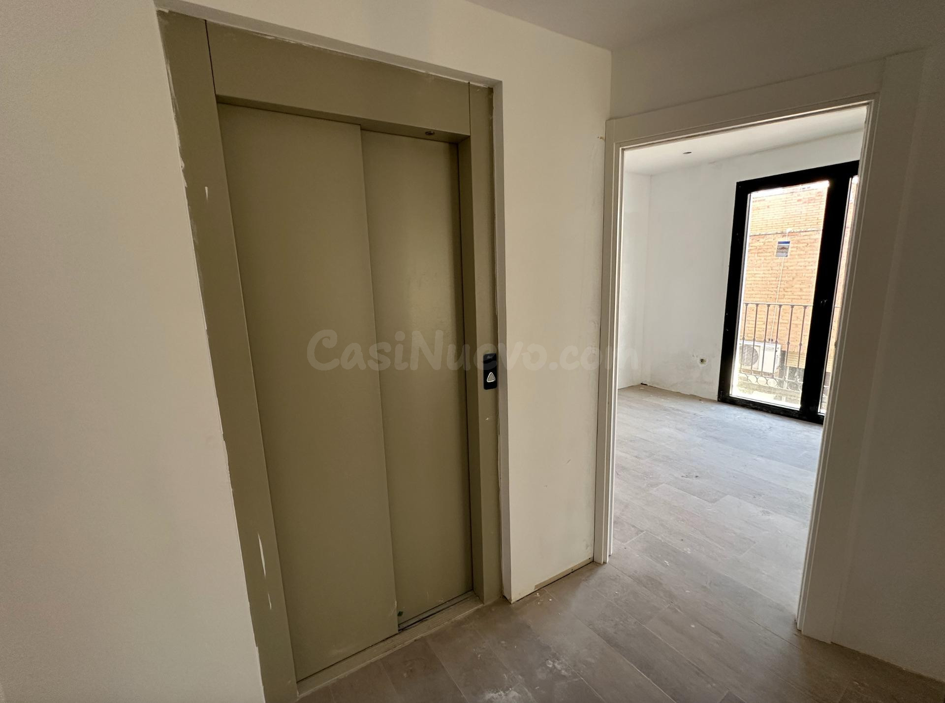 Ático dúplex de diseño con terraza y jacuzzi a 20 m de Plaza - foto 4