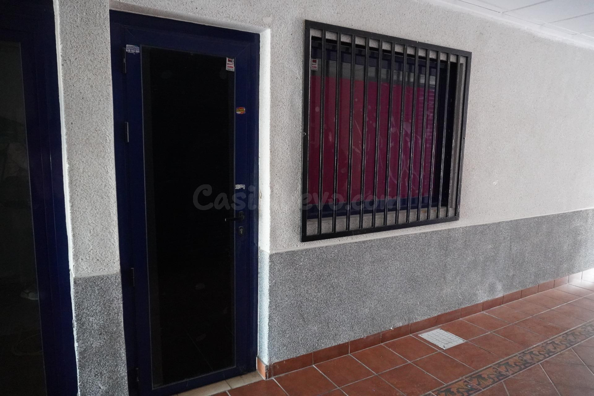 SE ALQUILA PEQUEÑO DESPACHO U OFICINA – PUERTO DE MAZARRÓN