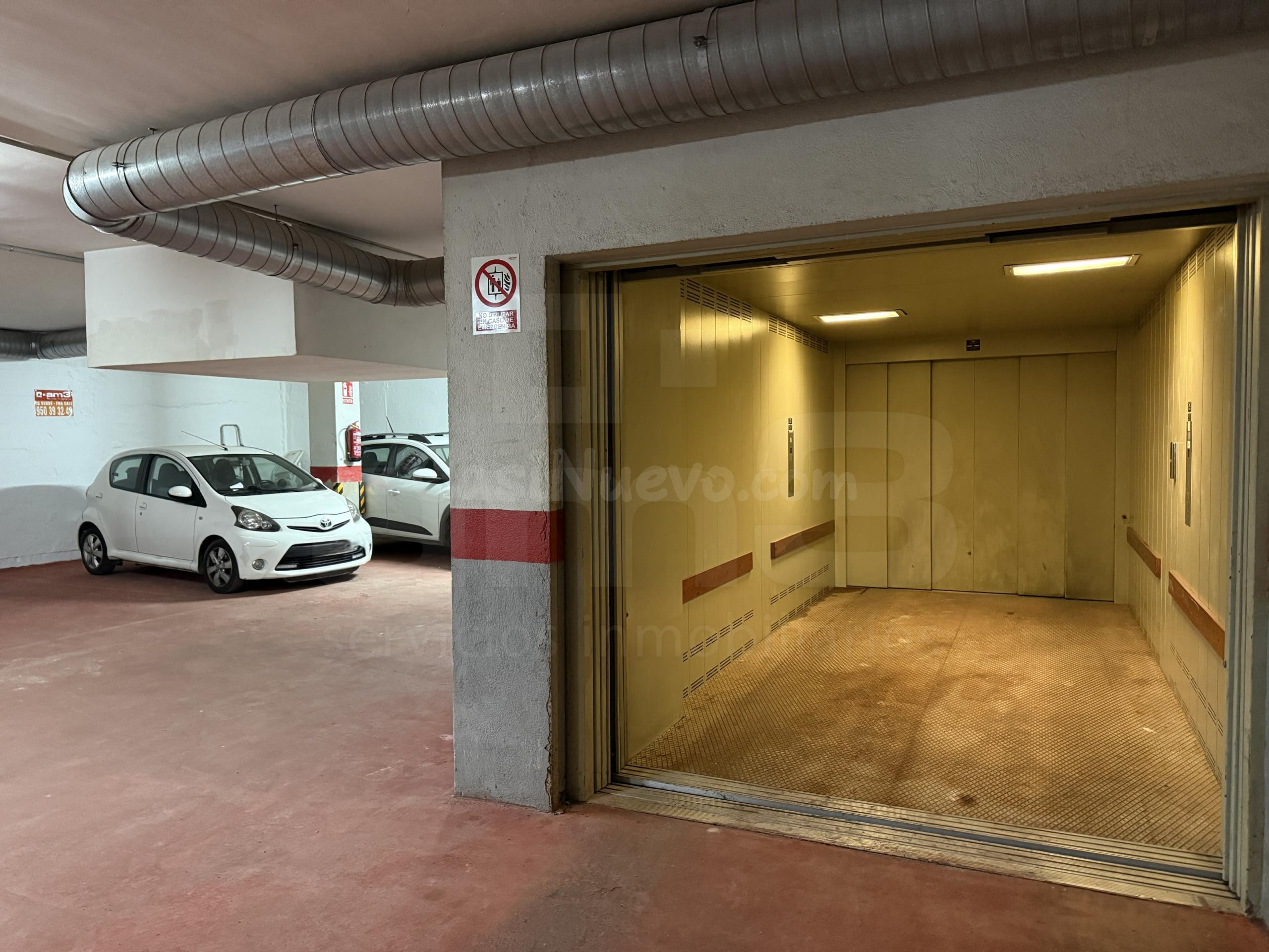 GARAJE PASEO DEL MALECÓN GARRUCHA, ALMERÍA