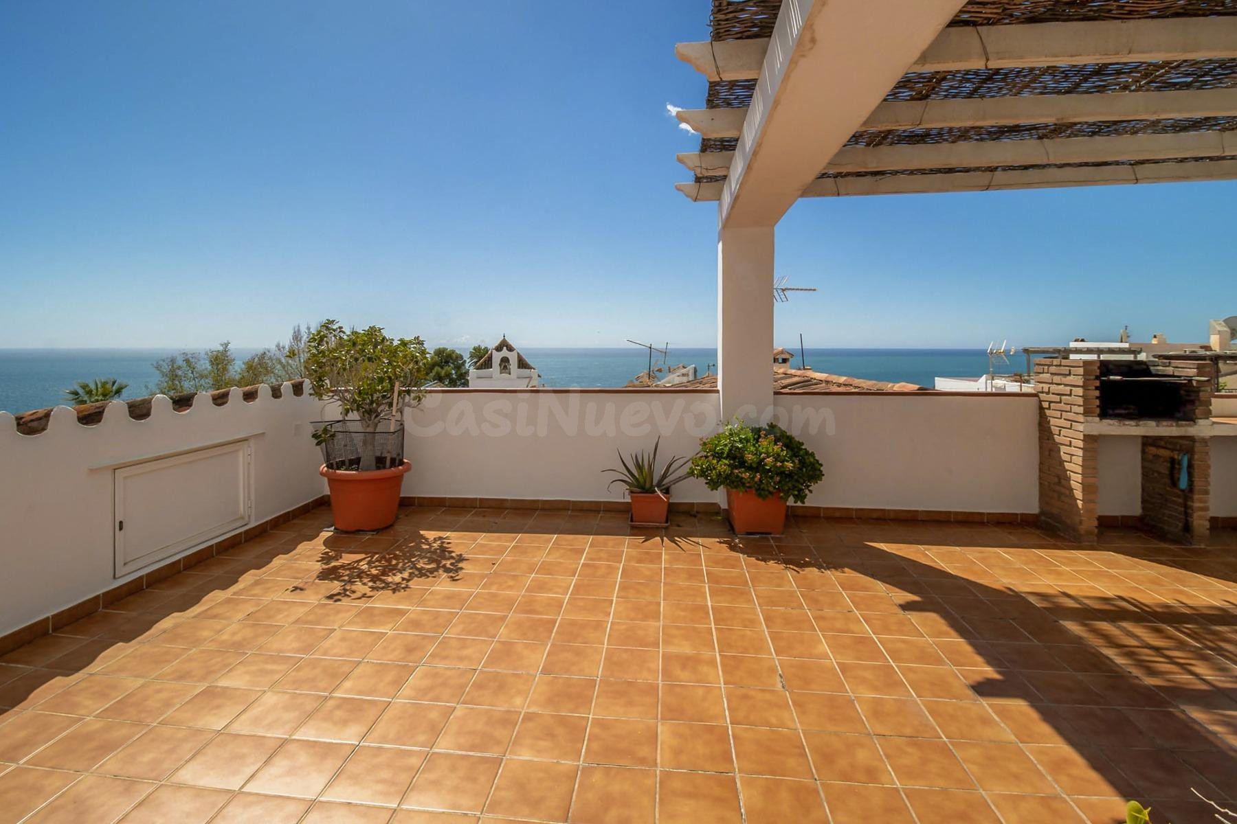 ¡Casa Adosada en Maro con Terraza en la Azotea y Vistas - foto 2