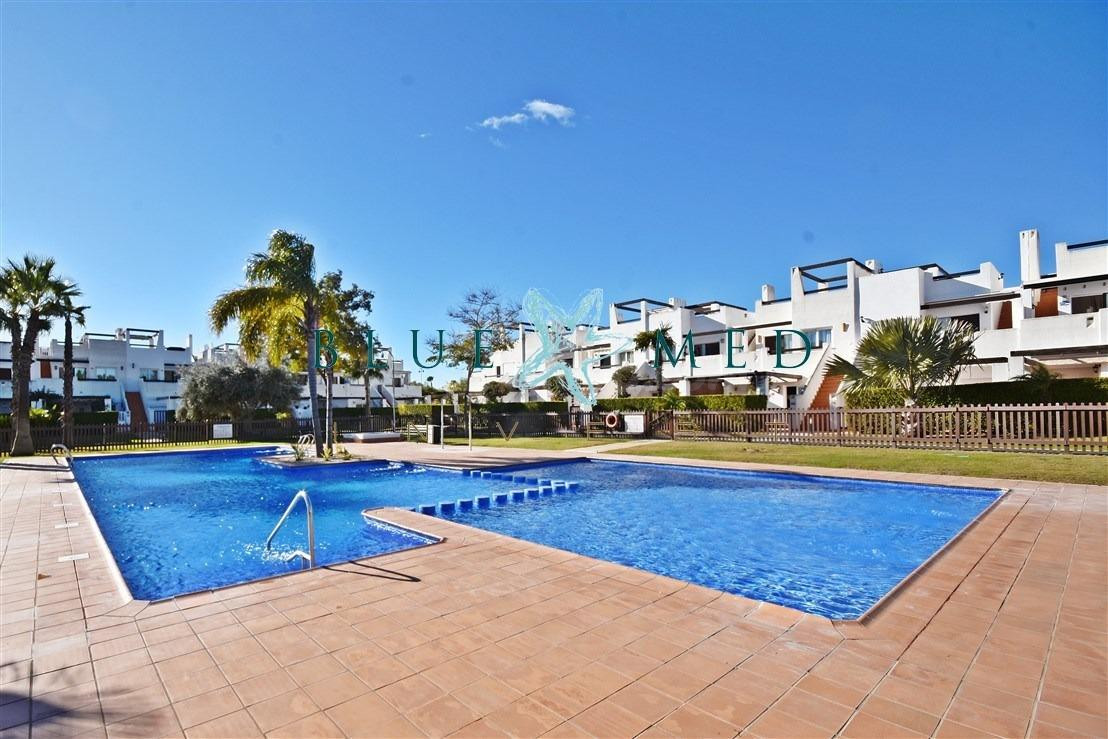 PLANTA BAJA JUNTO A LA PISCINA EN LOS JARDINES DE CONDADO DE ALHAMA
