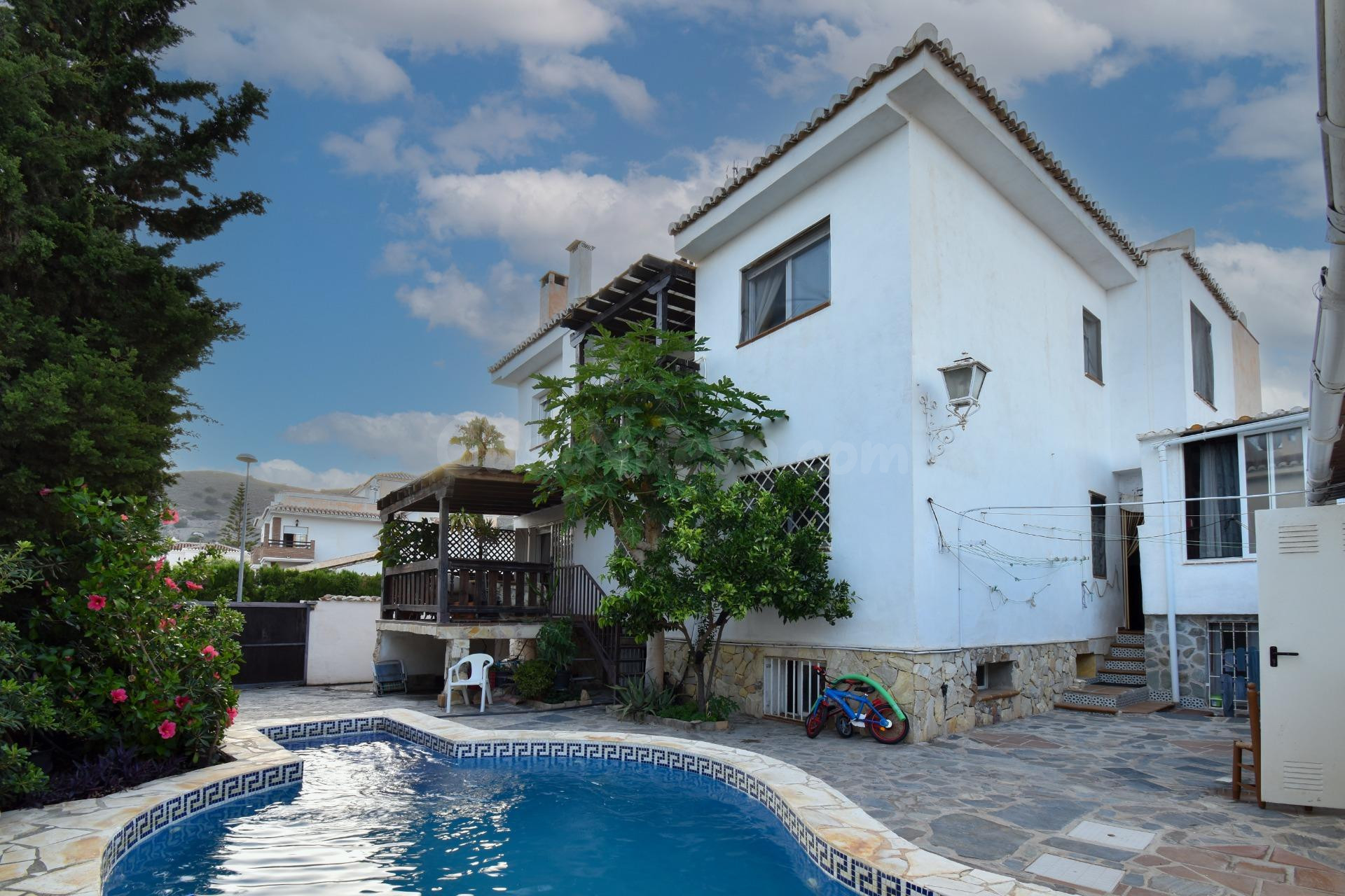 Magnífica casa en La Chucha, Calahonda (Motril) – Tranquilidad y entorno espectacular