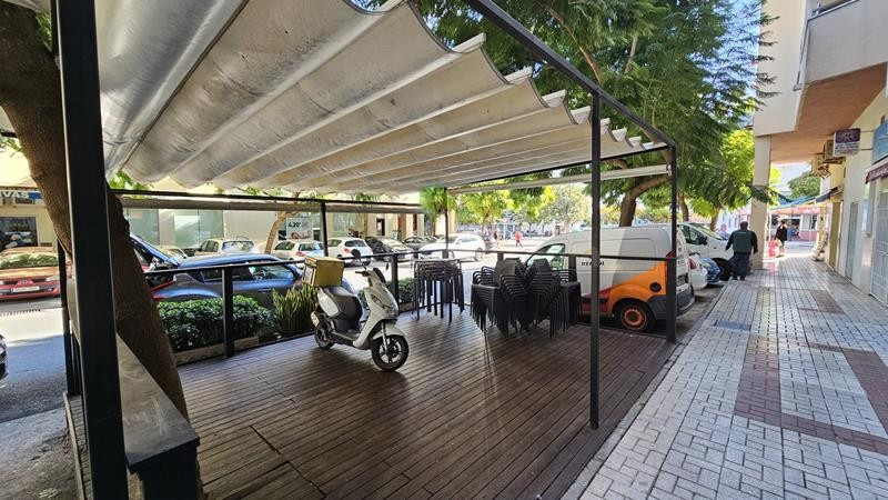 HAMBURGUESERIA EN ESTEPONA CENTRO, ¡PARA EMPEZAR MAÑANA A TRABAJAR!