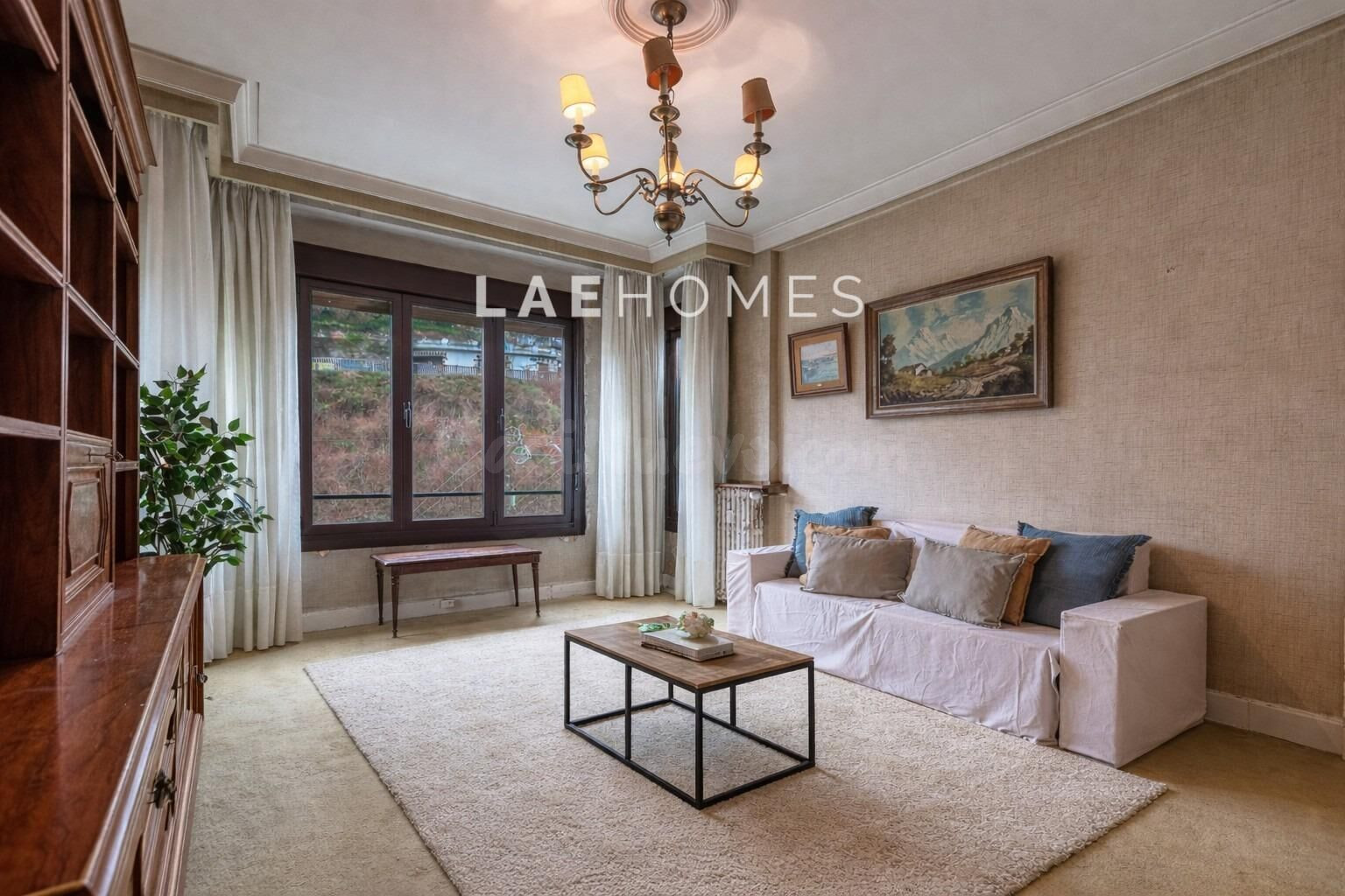Piso en venta en Gros: luz, ubicación para tu nuevo hogar. - foto 5