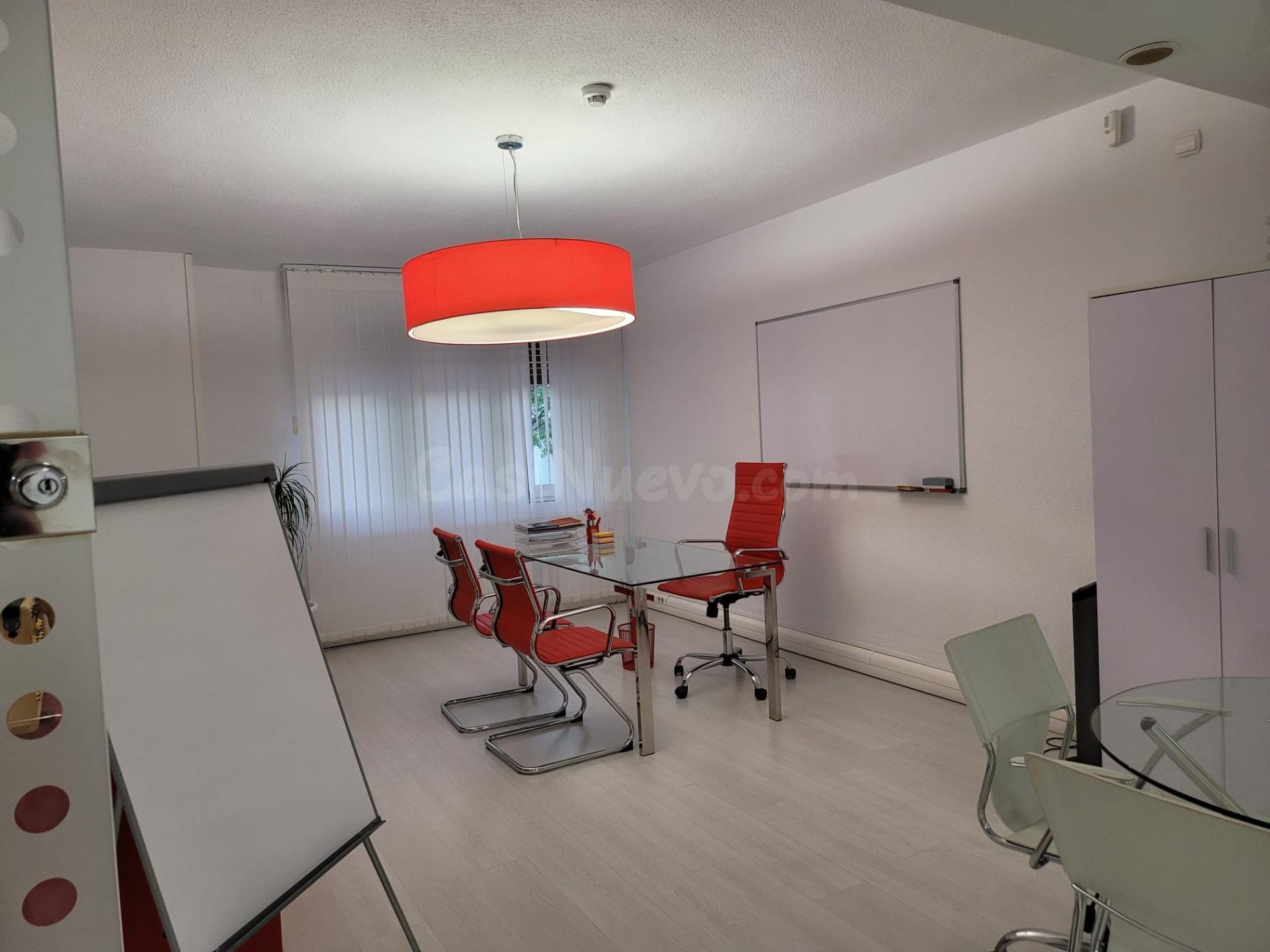 Alquiler de despacho profesional en Arquitecto Berges