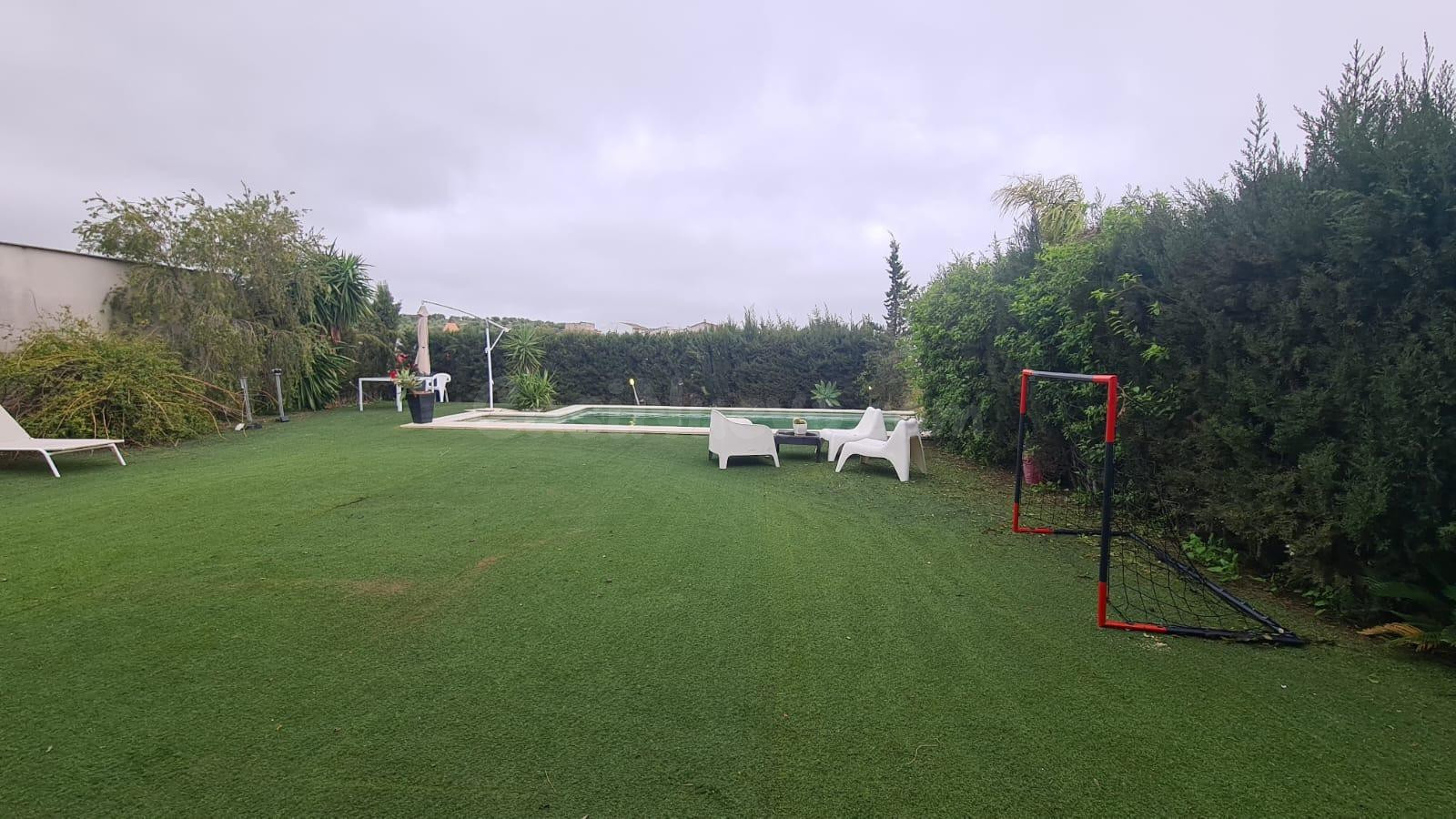 Exclusiva villa de lujo con diseño contemporáneo en una de l - foto 4