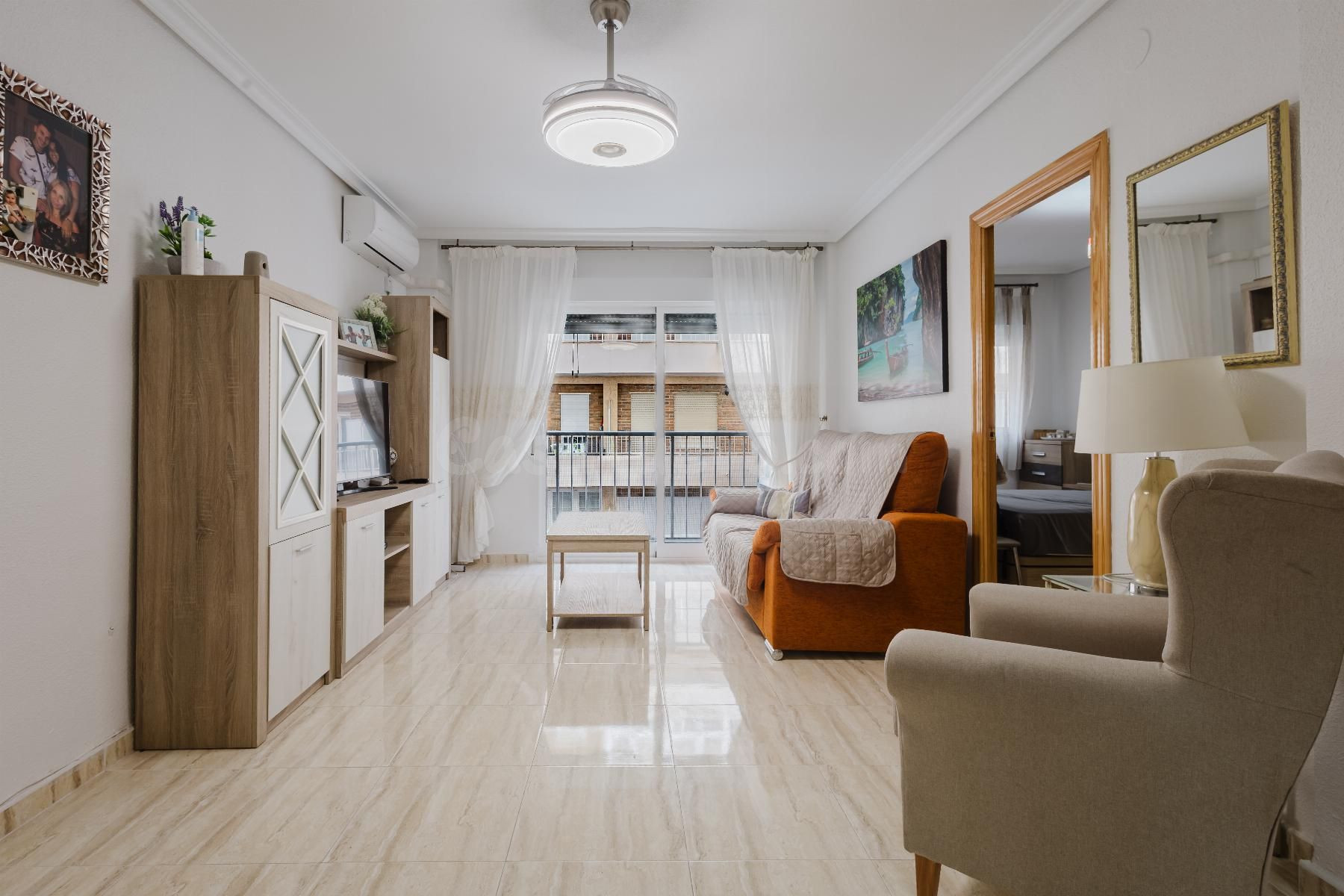 APARTAMENTO DE 2 DORMITORIOS 1 BAÑO EN TORREVIEJA (ASEQUION)