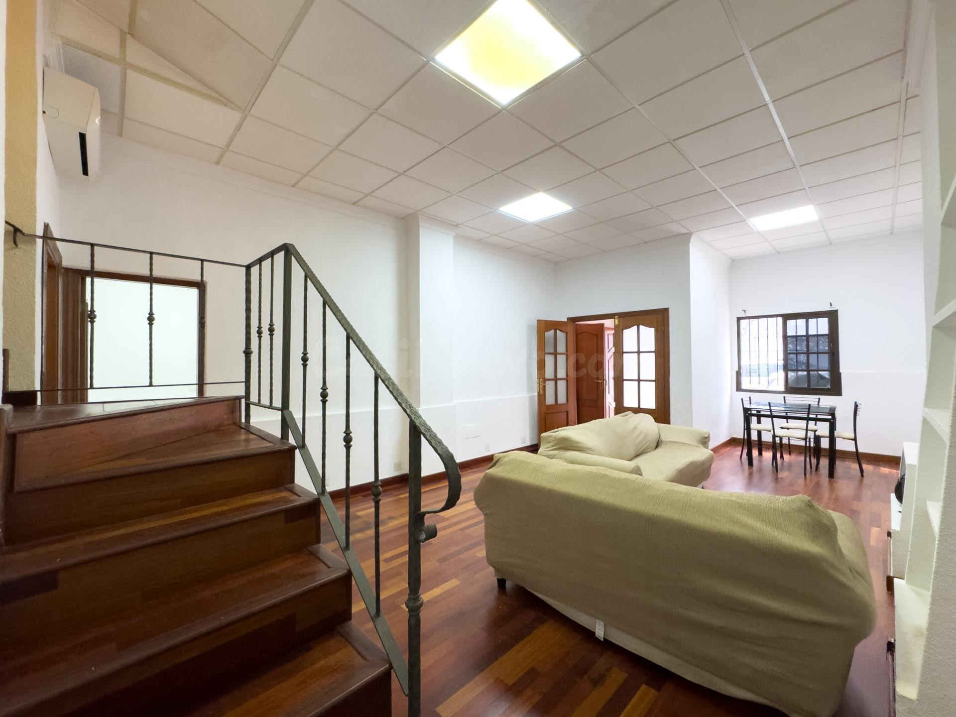 ¡Descubre tu próximo hogar en Santa Cruz! Espacio, luz y una ubicación privilegiada para disfrutar cada día.