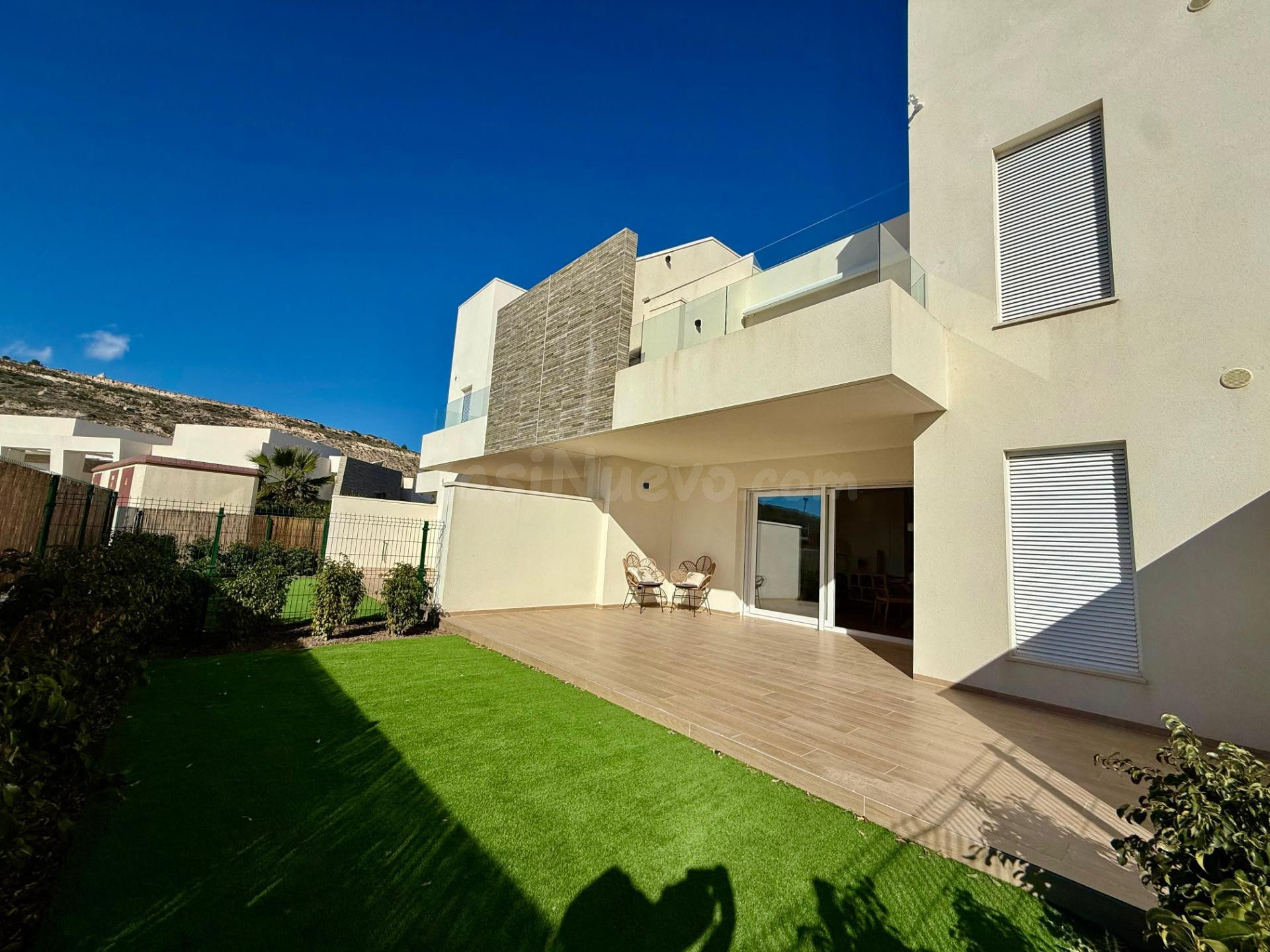 Exclusiva vivienda de diseño en Algorfa – Moderna, elegante  - foto 2