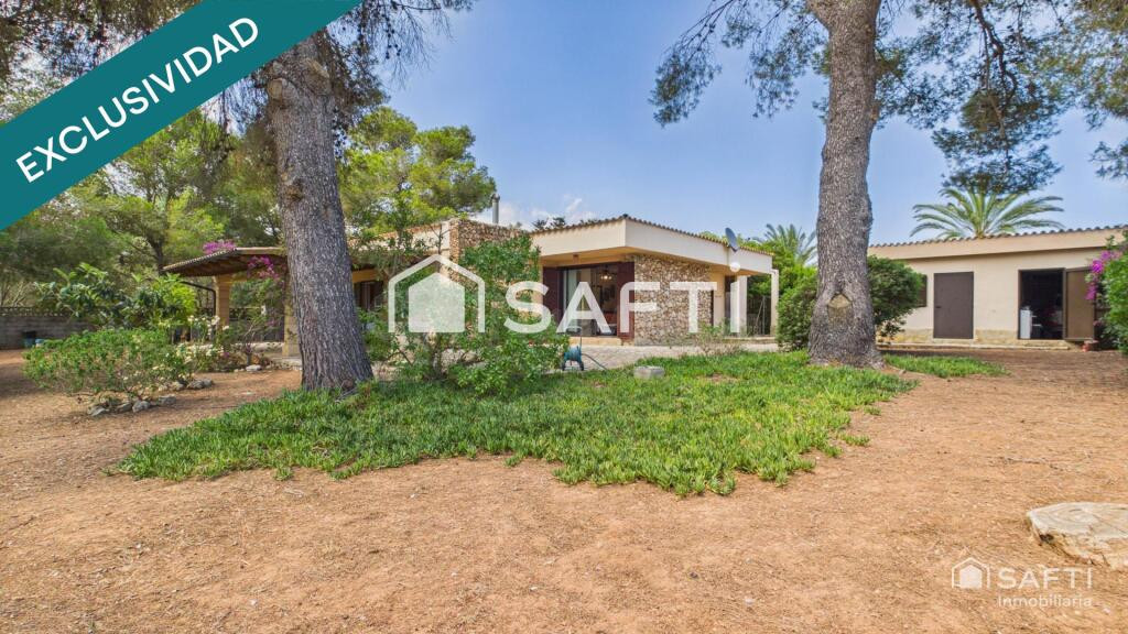 Acogedor Chalet urbano con un gran jardín en Calas de Mallor - foto 2