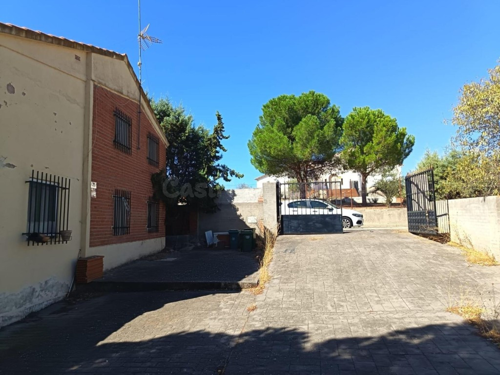 Oportunidad en Albarreal de Tajo – ¡Sin comisión al comprador!
