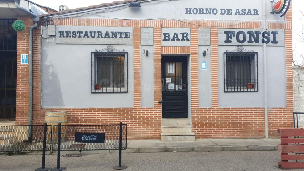 VENTA DE RESTAURANTE EN CUELLAR ACTUALMENTE EN FUNCIONAMIENTO