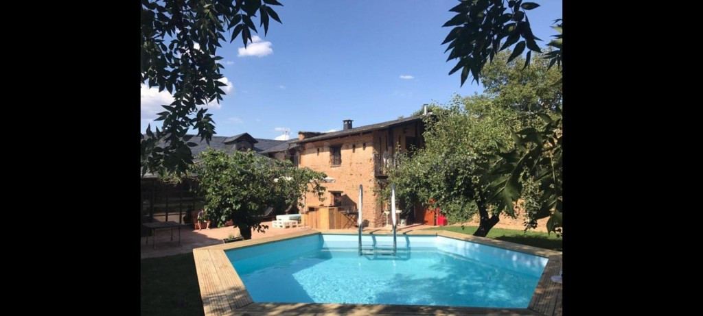 CASA DE PIEDRA REFORMADA