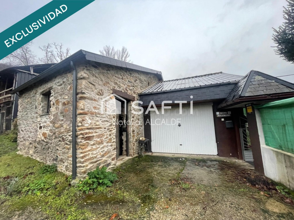 Casa con jardin VILLANUEVA DE vALDUEZA
