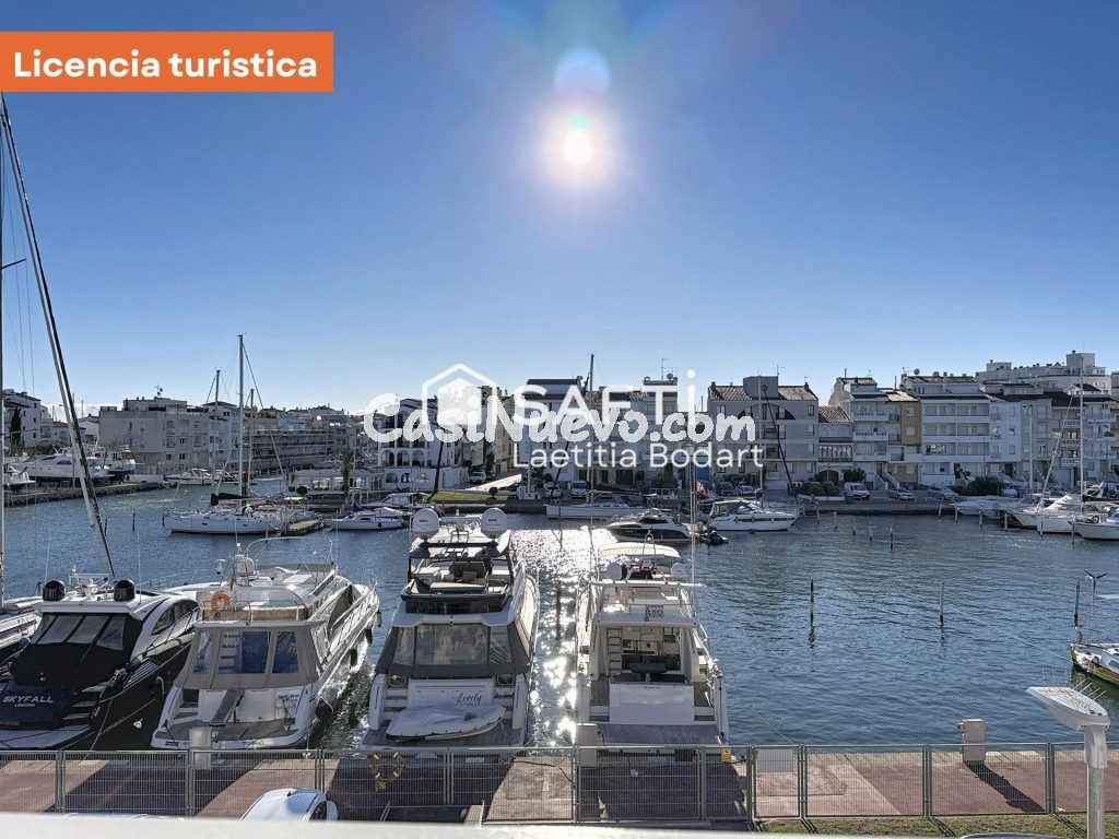 Ático reformado con licencia turística, terrazas, solárium y gran garaje –  Empuriabrava