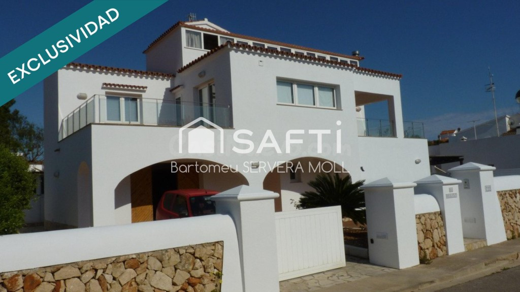 REMARCABLE CHALET CON PISCINA Y LICENCIA TURÍSTICA EN ZONA COSTERA DE CIUTADELLA. FACILIDADES !!