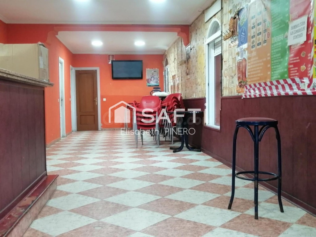 Local comercial premium en Avenida Carmen Amigo., Listo para abrir y facturar !