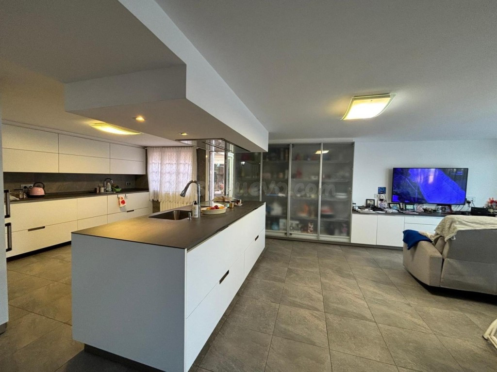 SE VENDE IMPRESIONANTE CHALET CON VISTAS AL MAR EN PANXON -  - foto 5