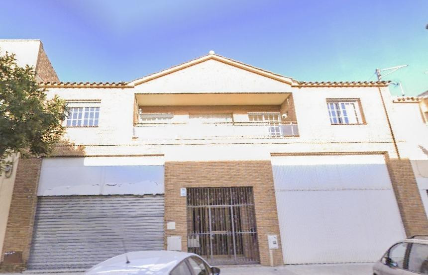 Chalet a la venta de 349 m2 en Reus, Tarragona - foto 3