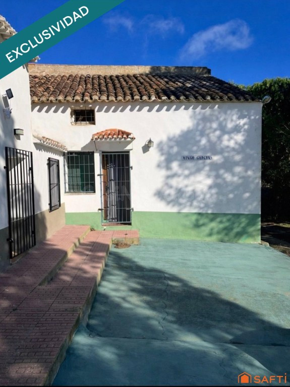 Finca rústica en Higueruela con casa de campo reformada
