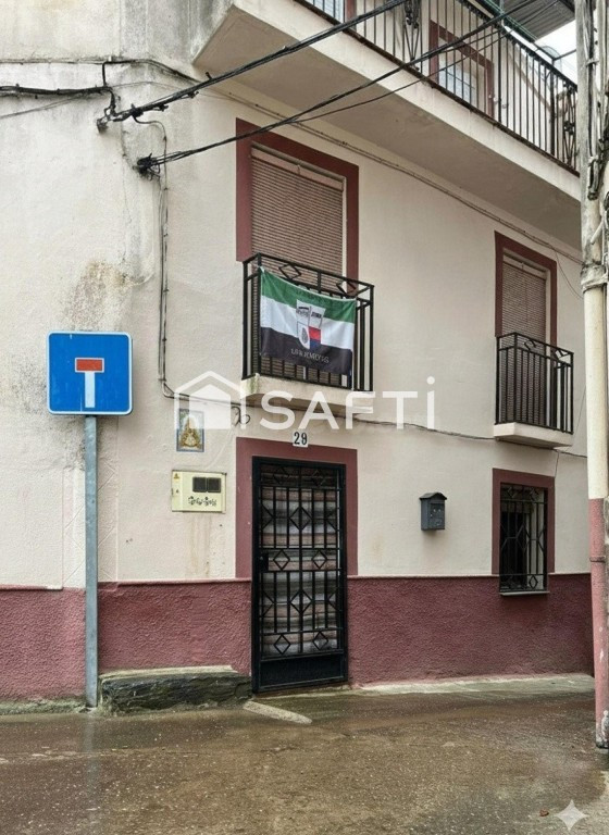 Acogedora casa de tres plantas en Las Hurdes - foto 3