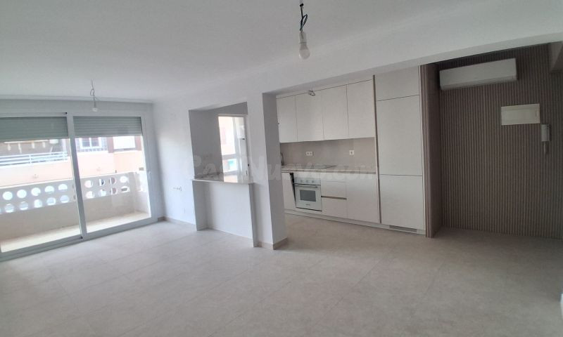 APARTAMENTO DE 3 DORMITORIOS 1 BAÑO EN TORREVIEJA (ZONA LA MATA)
