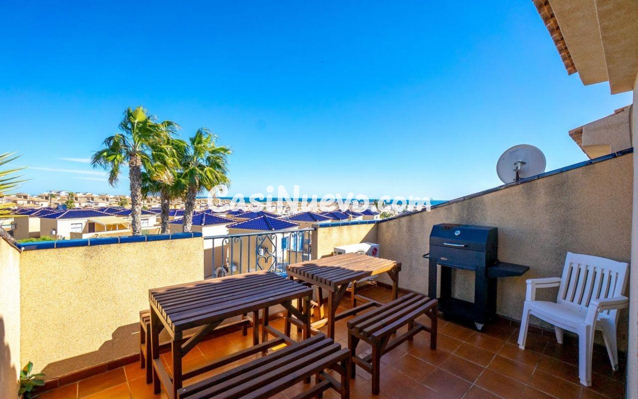 Adosado de tres plantas con solárium privado – Residencial Don Sancho, Orihuela Costa