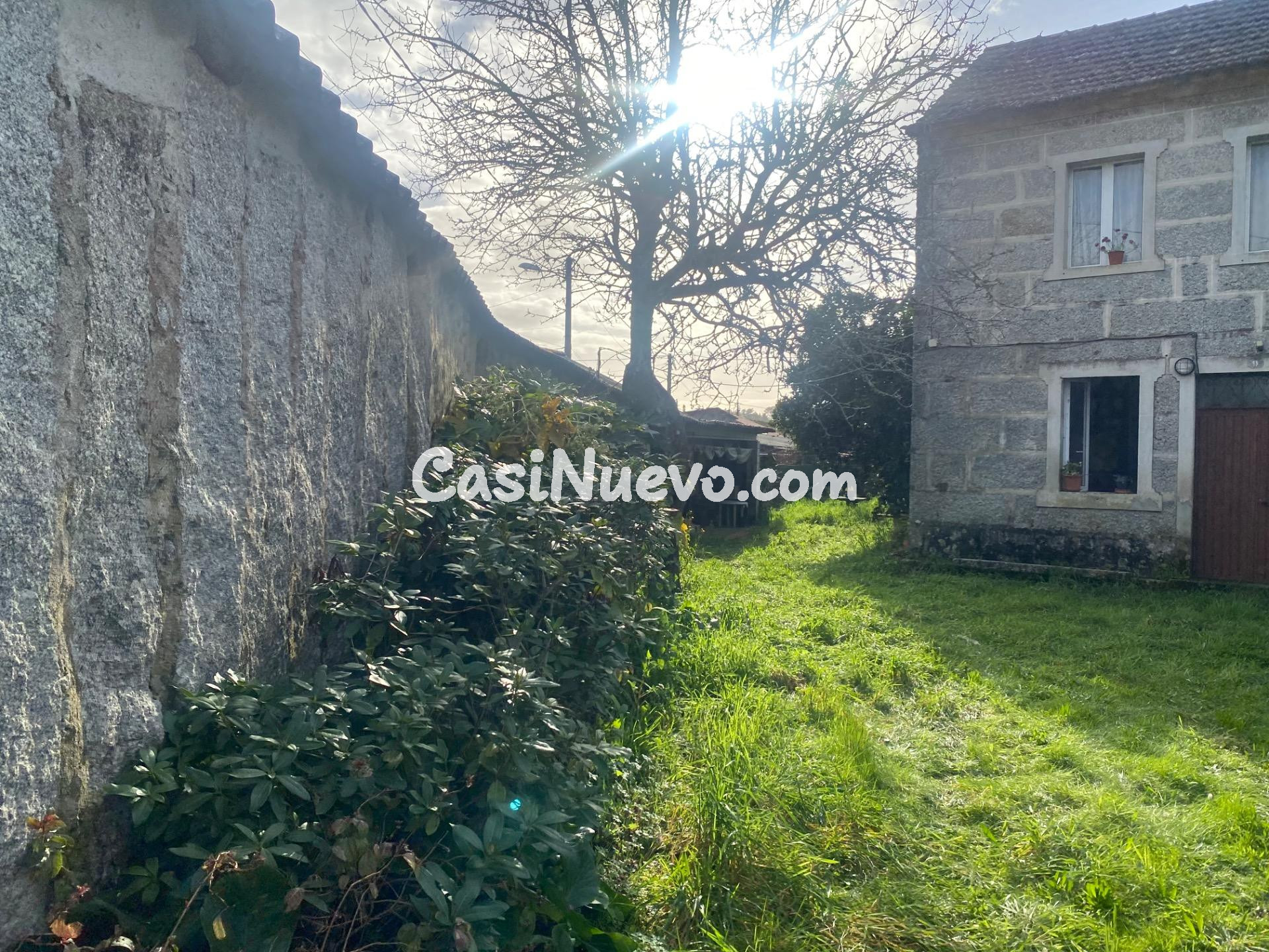 EN VENTA CASA DE PIEDRA CON TERRENO AMPLIO EN CALDAS DE REIS - foto 3
