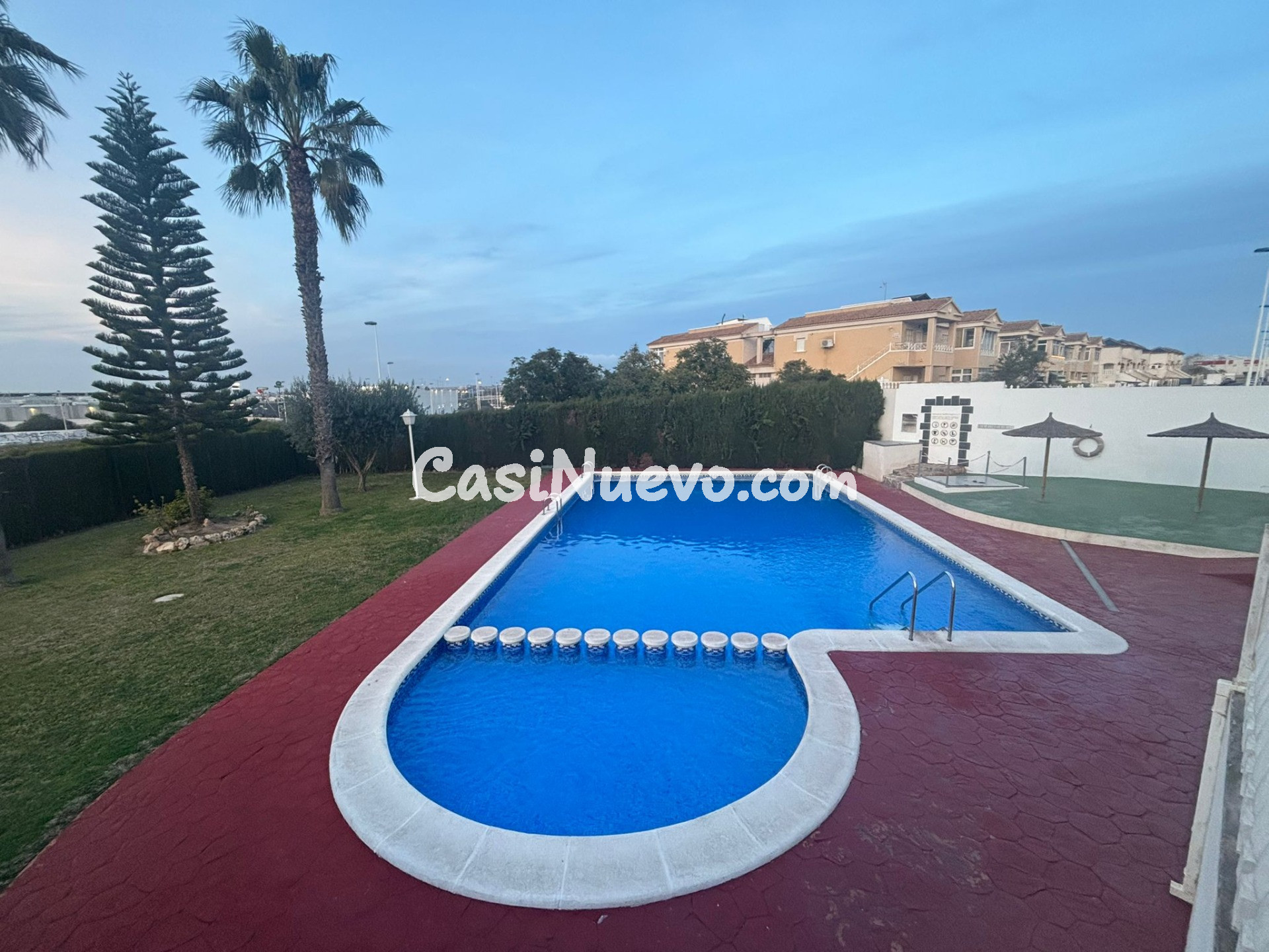 Dúplex Reformado en Torrevieja, Parque de las Naciones: Tu Hogar Ideal Cerca del Mar