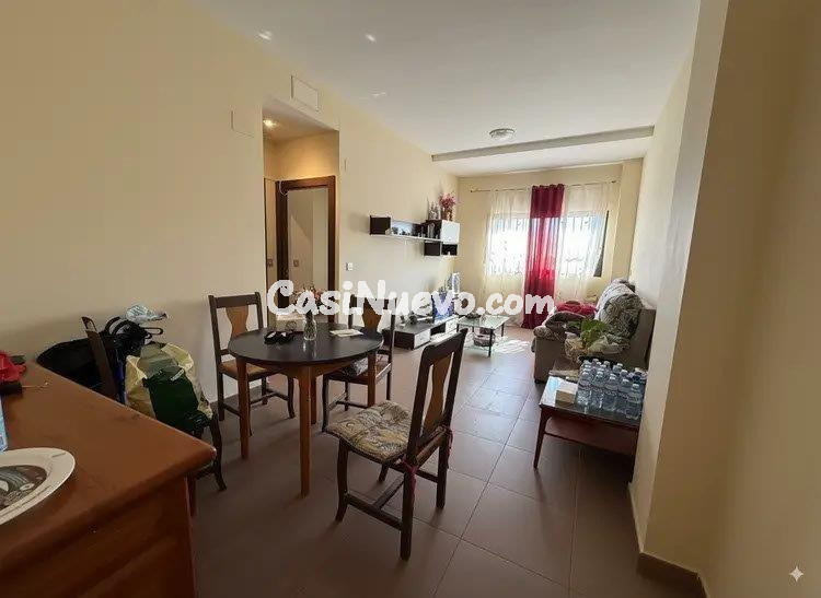 Céntrico piso de dos dormitorios y dos baños para invertir en La Nucía