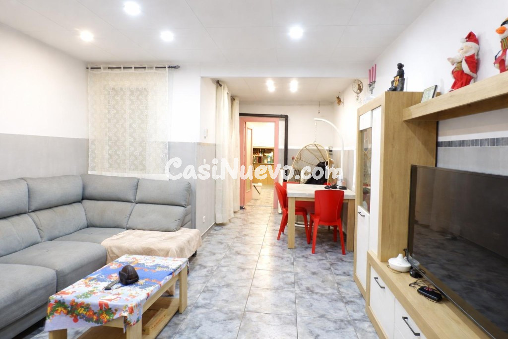 ?✨ CASA ADOSADA EN VENTA EN SANT JOAN DE VILATORRADA CON 3 HAB. ESTUDIO Y 2 TERRAZAS – ZONA EL PALILLO ✨?