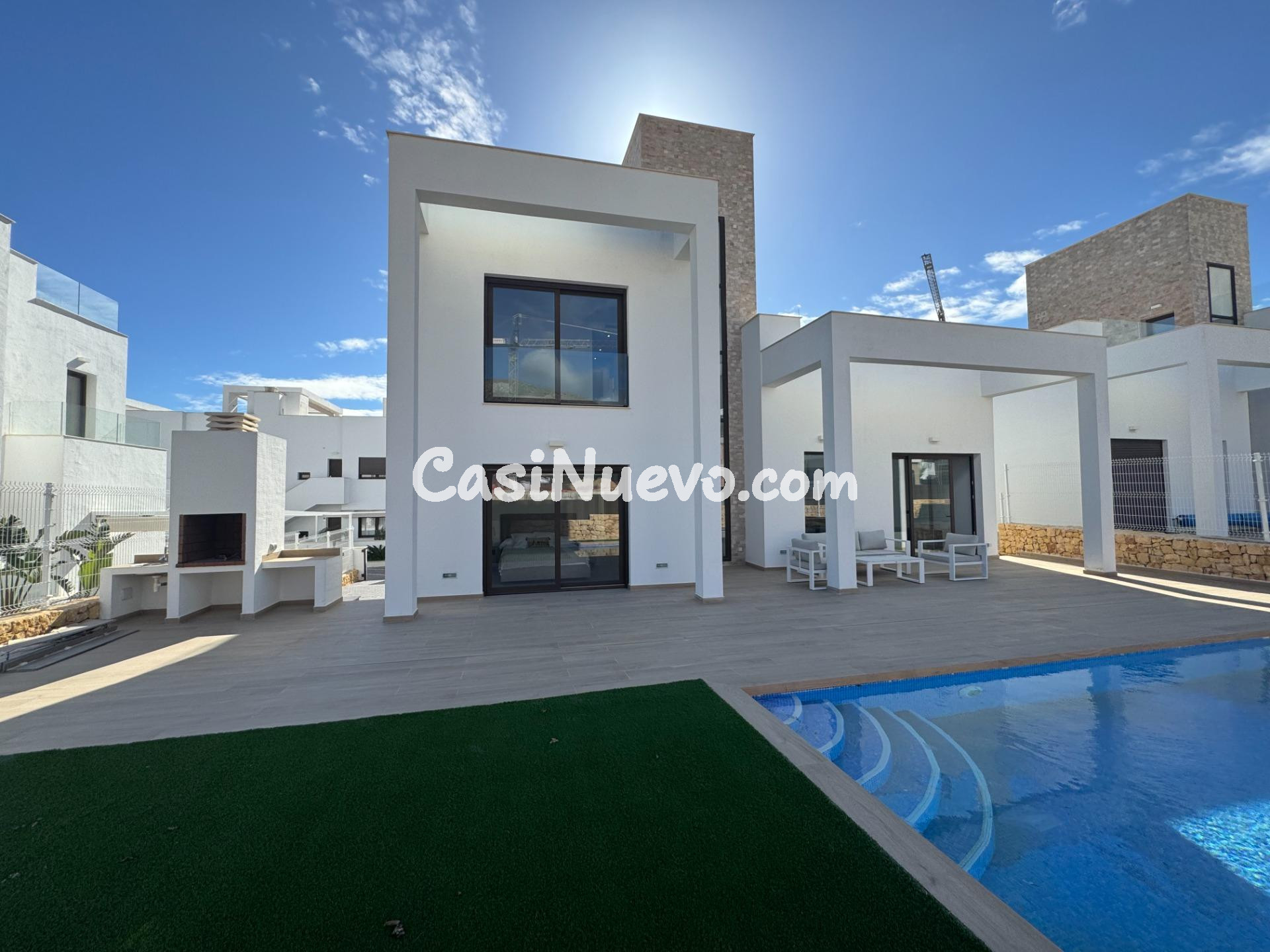 Chalet independiente en Sunny Hills - foto 2