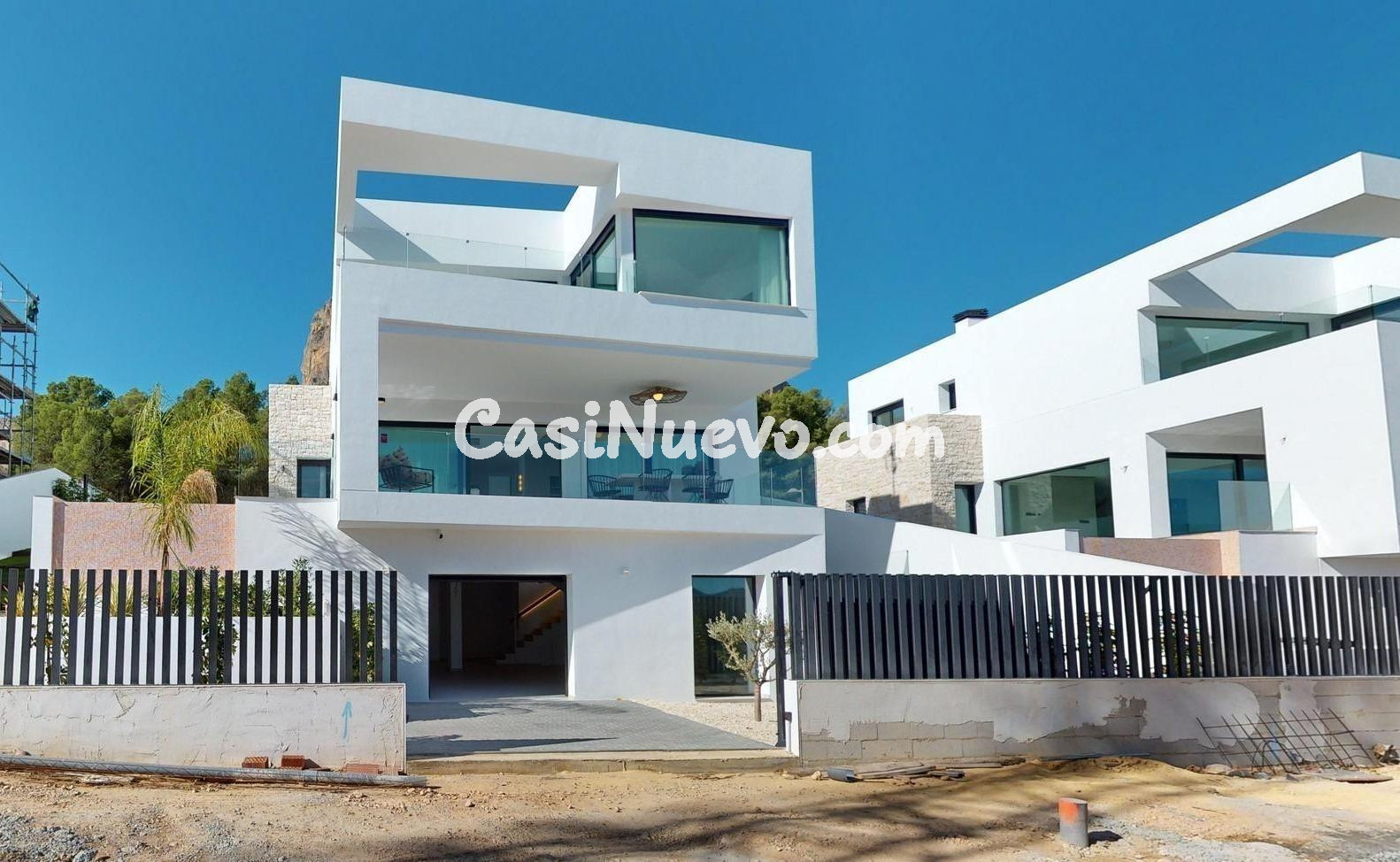 Villa de lujo de nueva construcción en exclusiva urbanización de 6 villas – Polop
