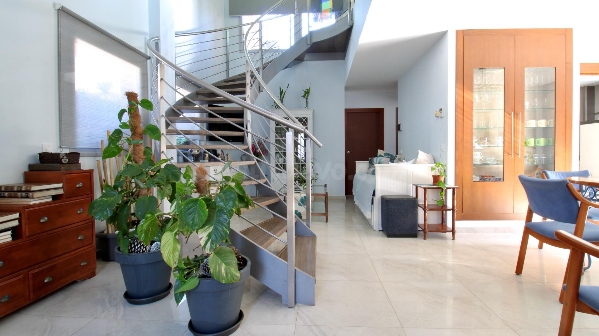 Chalet independiente en segunda línea de playa en Las Salinas