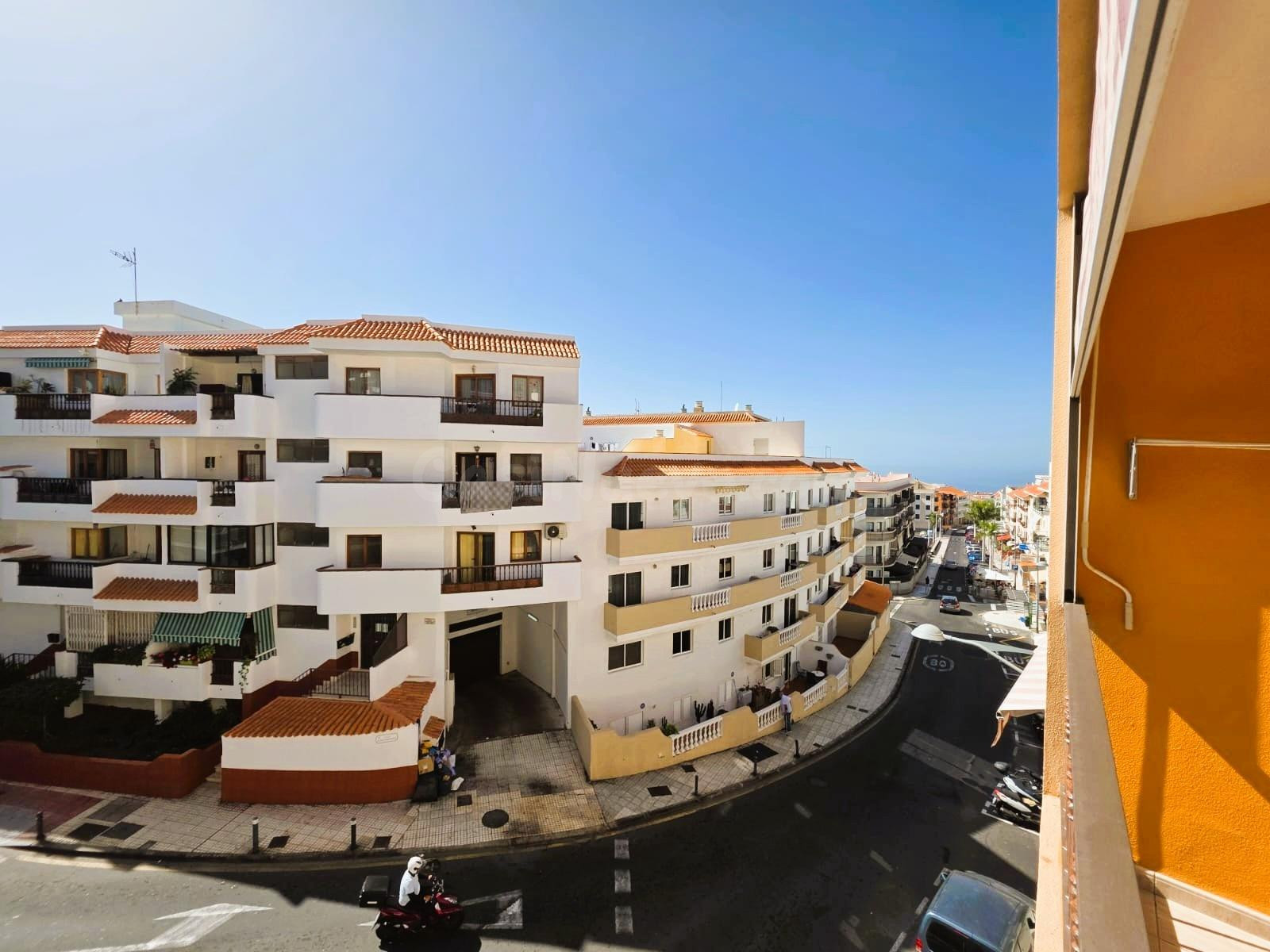 Propiedad con Encanto en Adeje Pueblo – 3 habitaciones en Zona Excelente