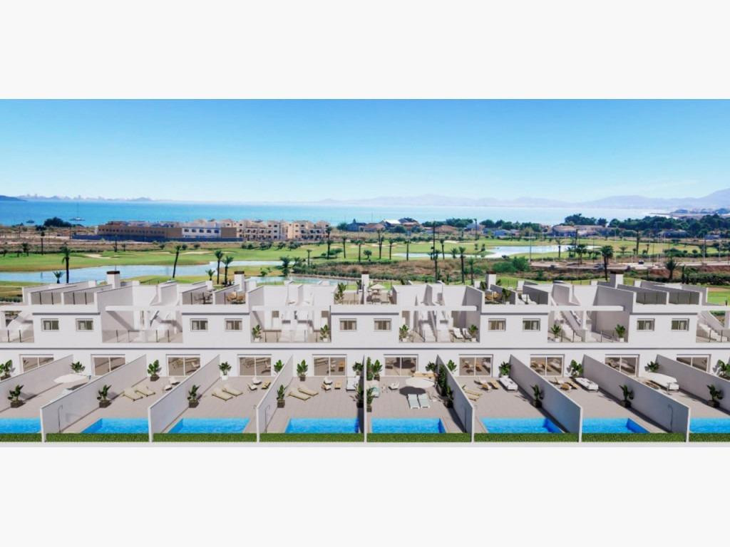 Adosados de lujo frente al campo de golf La Serena en Los Alcázares Ubicación exclusiva a pasos del Mar Menor