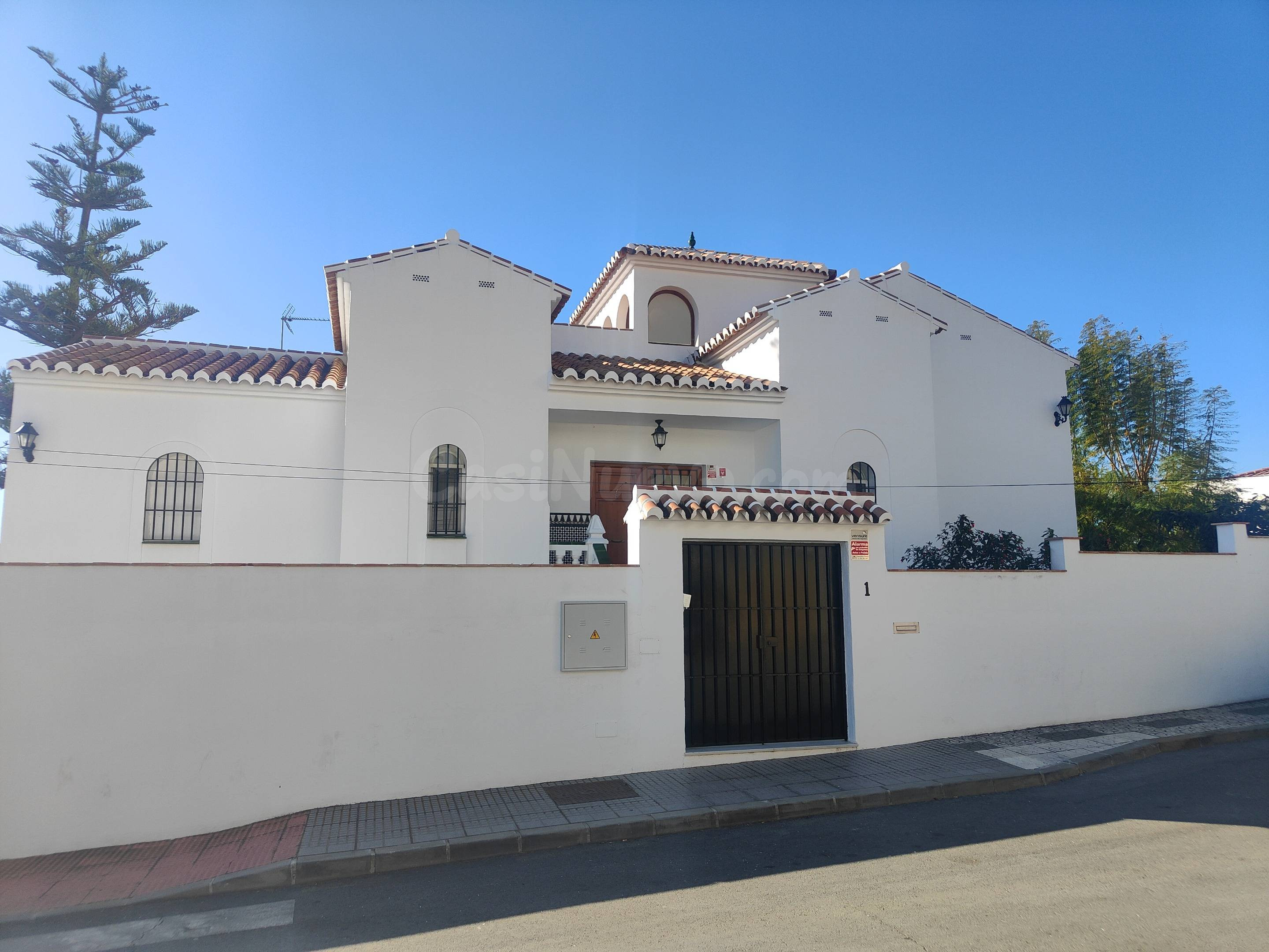 Magnificent detached villa 700 meters from the Burriana beach
