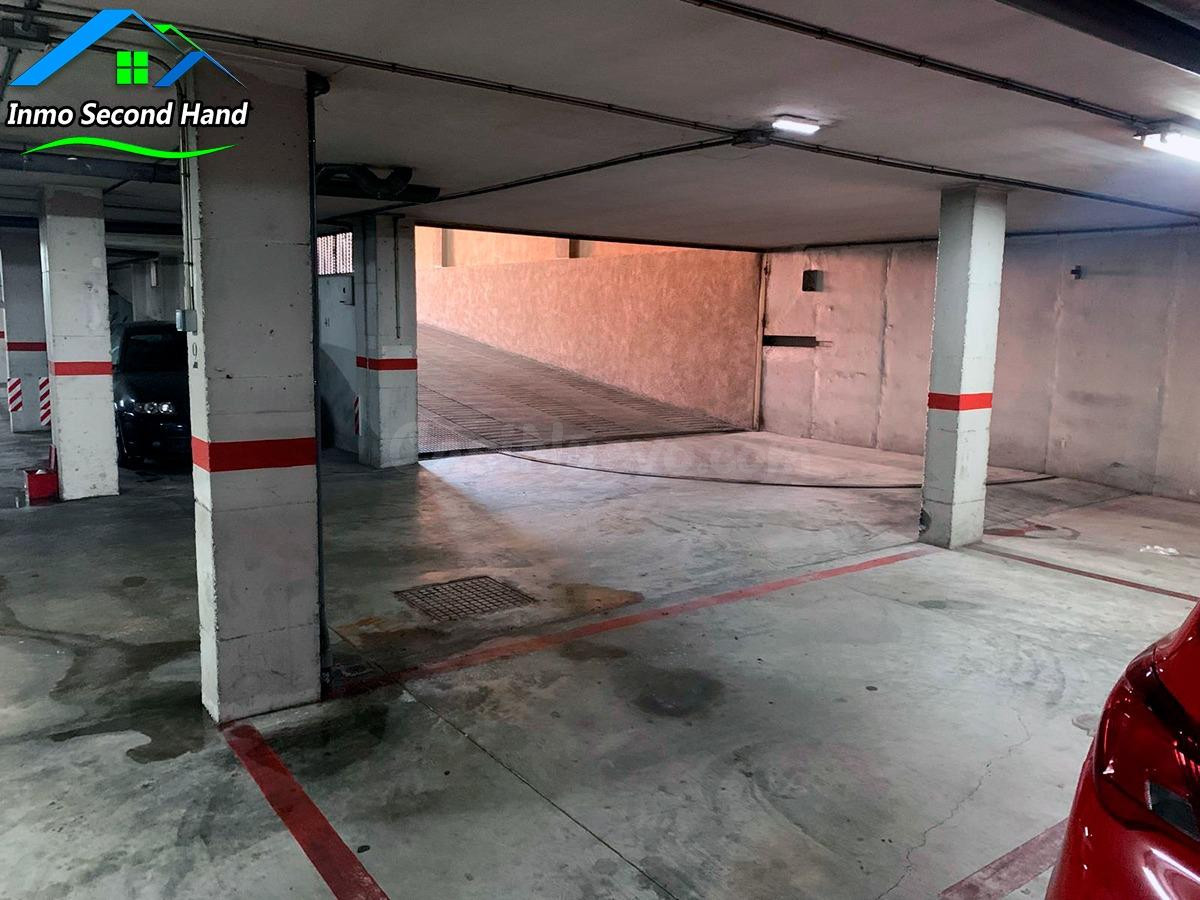 Inversión Premium en Cartagena 1089 m – Garaje Operativo con 41 Plazas y Rentabilidad Constante
