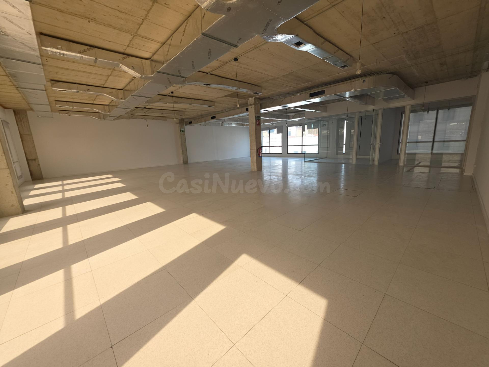 Oficina Diáfana con terraza comunitaria de 1500 m2 en el corazón del 22@